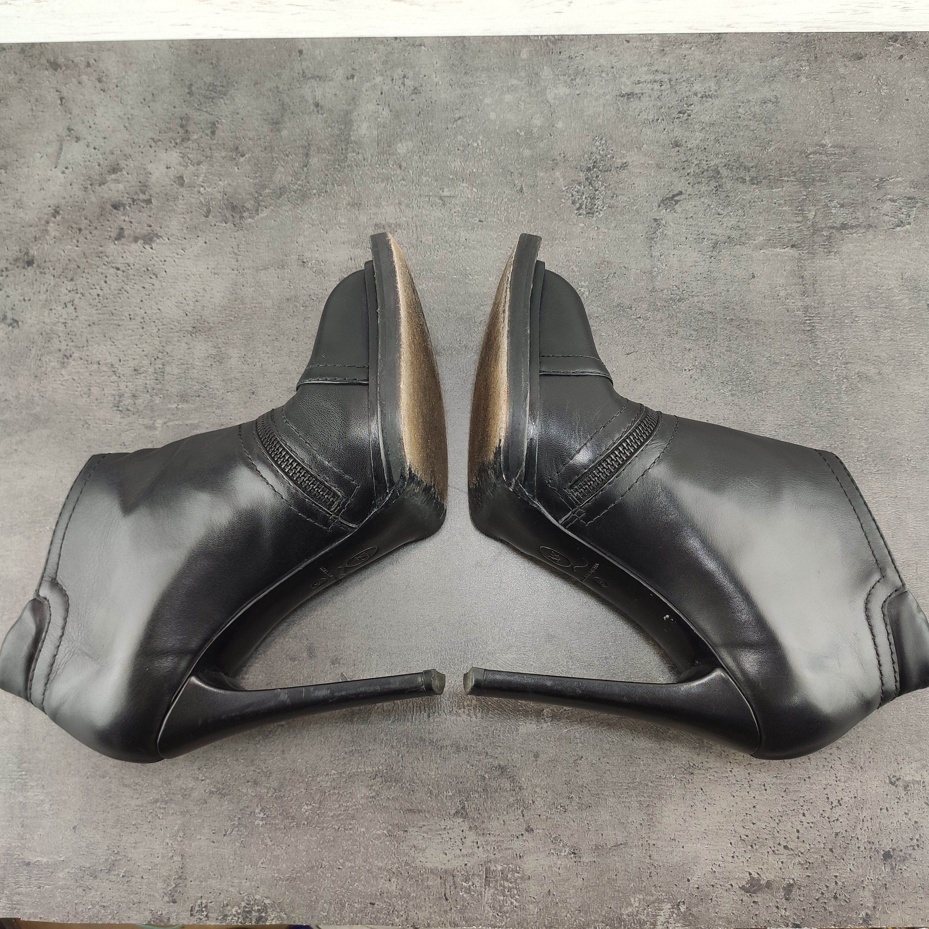 Alexander McQueen Alexander McQueen Black Leather Boots Sz 38 Size US 8 / IT 38 - 8 Thumbnail