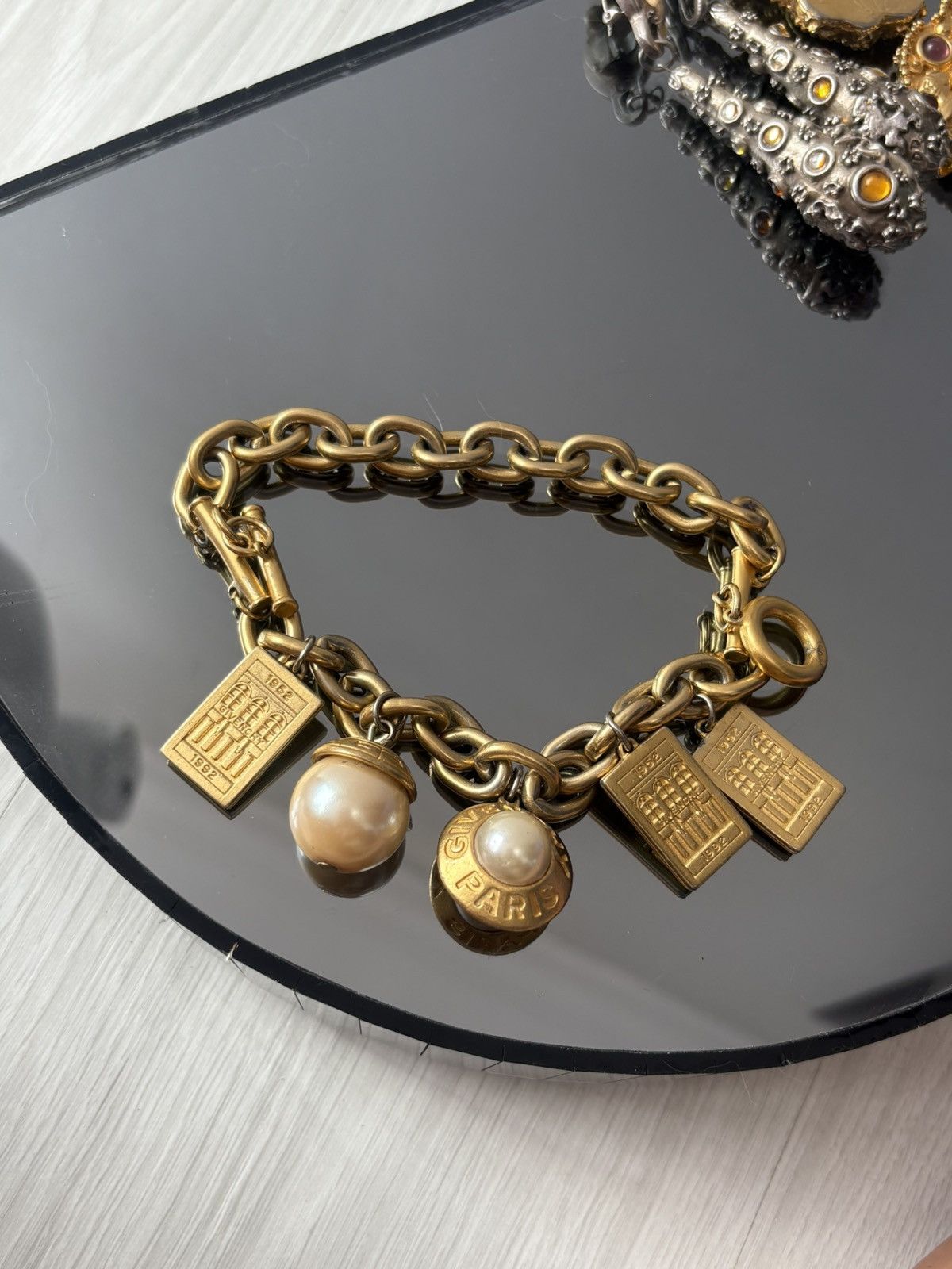 Givenchy Vintage Givenchy Double chain bracelet Size ONE SIZE - 10 Thumbnail