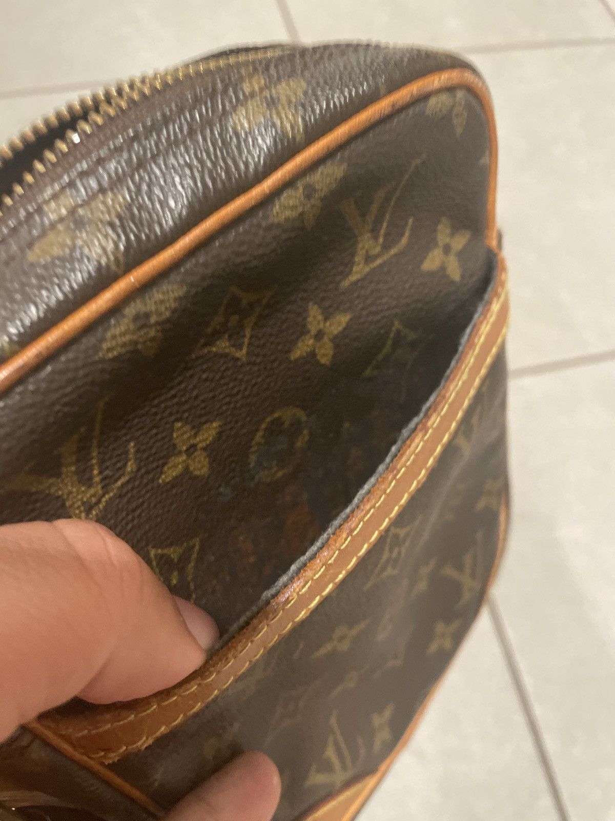 Louis Vuitton Lv side bag Size ONE SIZE - 3 Thumbnail