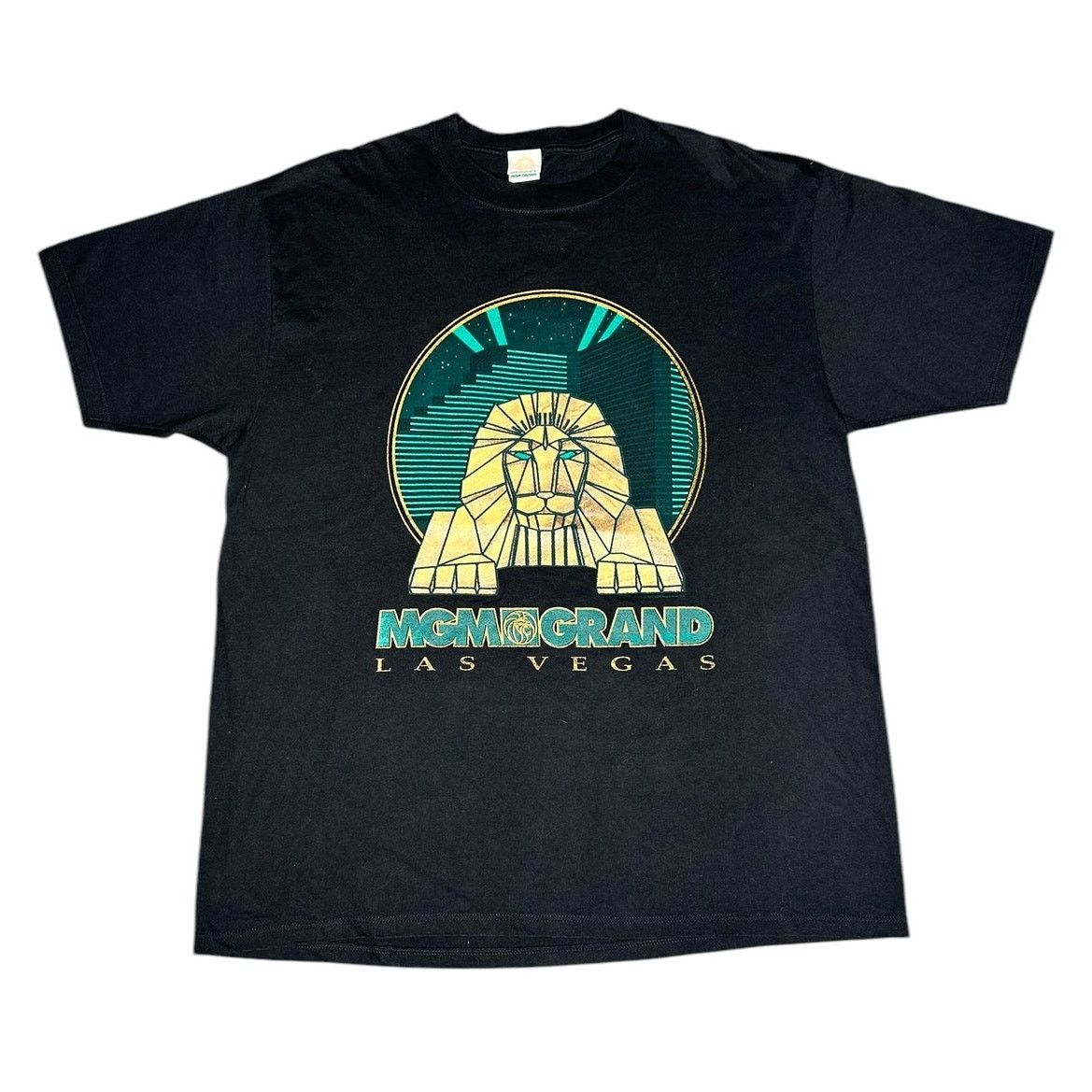 Vintage RARE Vintage 90s MGM Grand Casino Las Vegas T-Shirt Size US XL / EU 56 / 4 - 1 Thumbnail