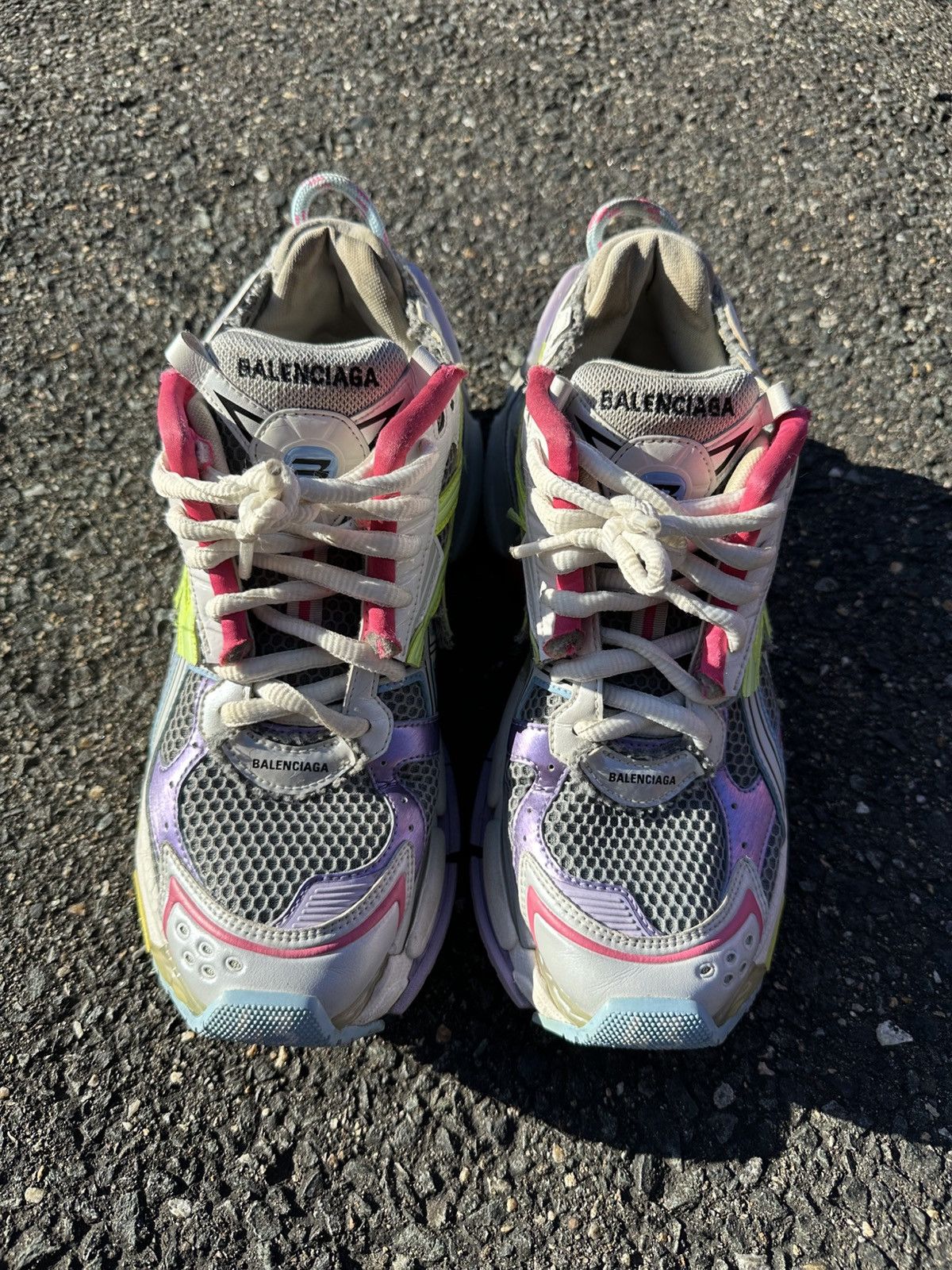 Balenciaga Balenciaga Runner White/Pink Size US 10 / EU 43 - 16 Thumbnail
