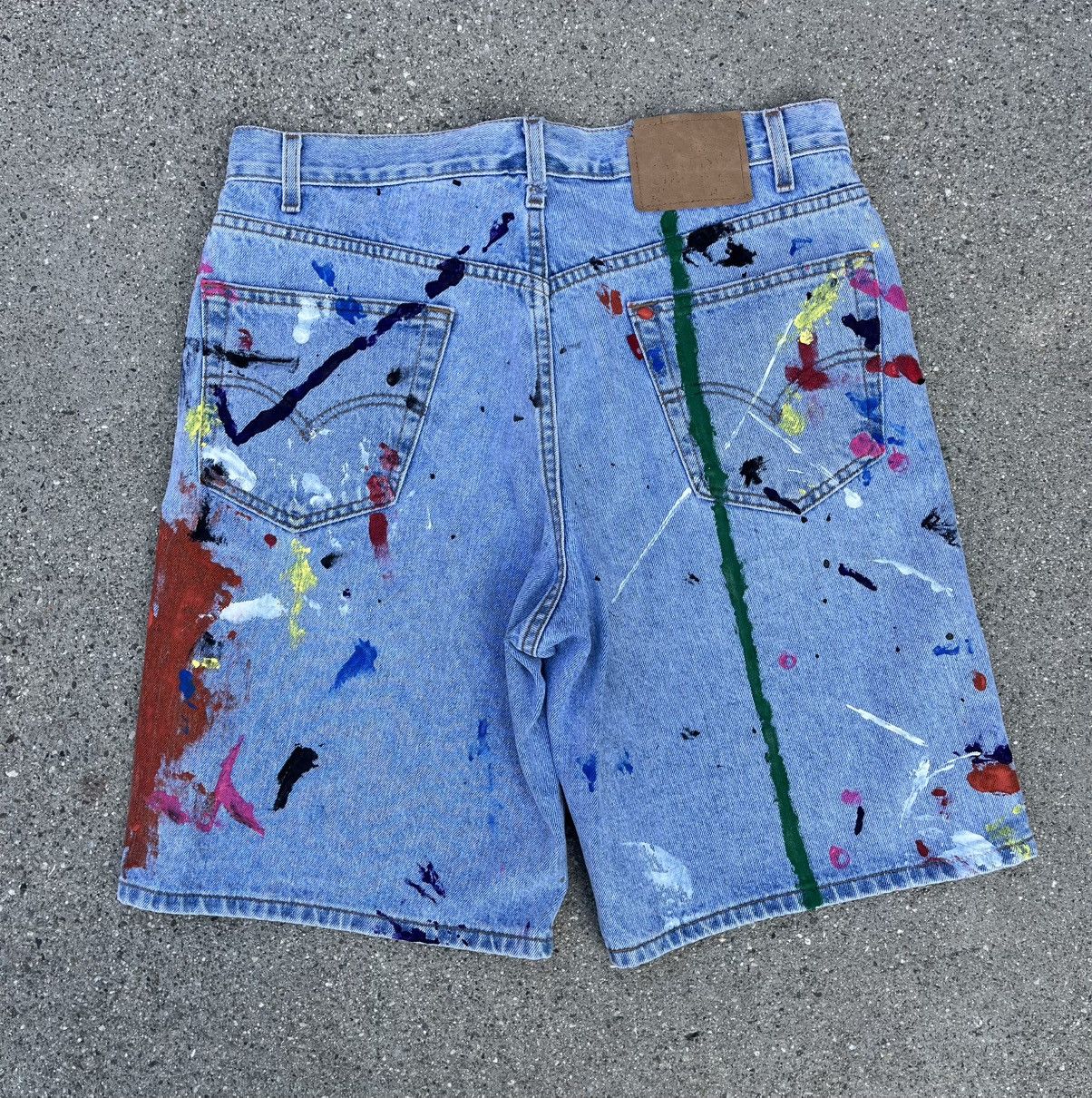 Levi's × Vintage Vintage Levi’s 550 Jean Shorts Relaxed Fit 2001 Jorts Size US 33 - 2 Thumbnail