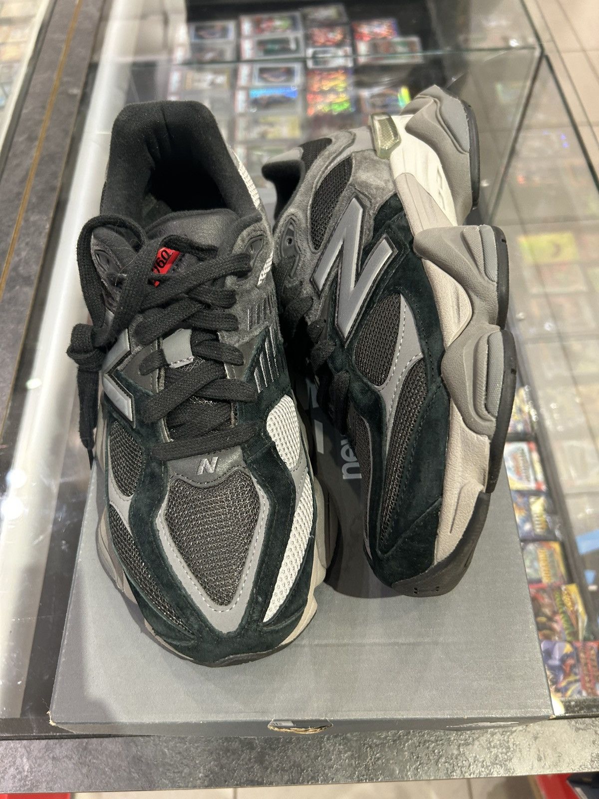New Balance New Balance 9060 Black Castlerock Grey Size US 8.5 / EU 41-42 - 1 Thumbnail