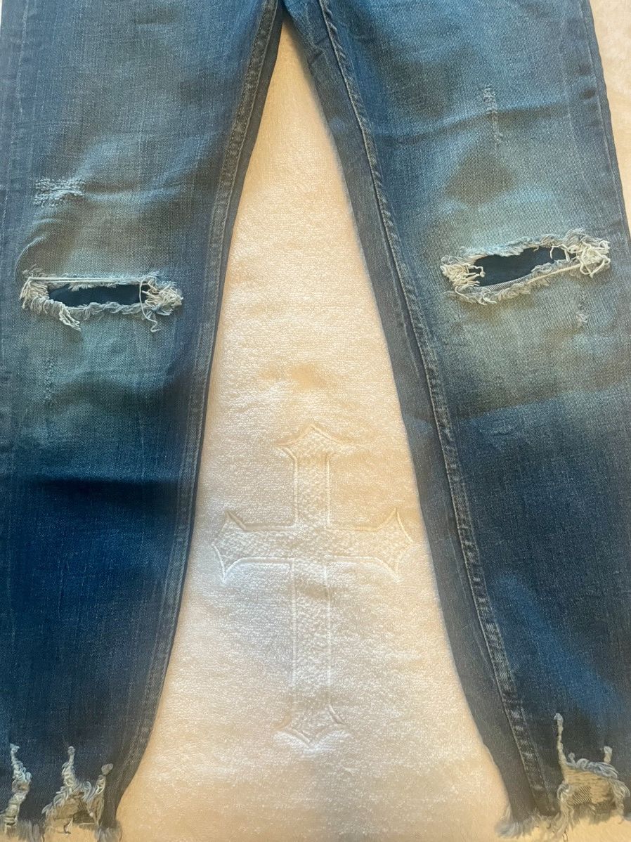 Zara Zara Distressed Denim Jeans Light Wash Slim Fit Size 32 Size US 32 / EU 48 - 1 Thumbnail