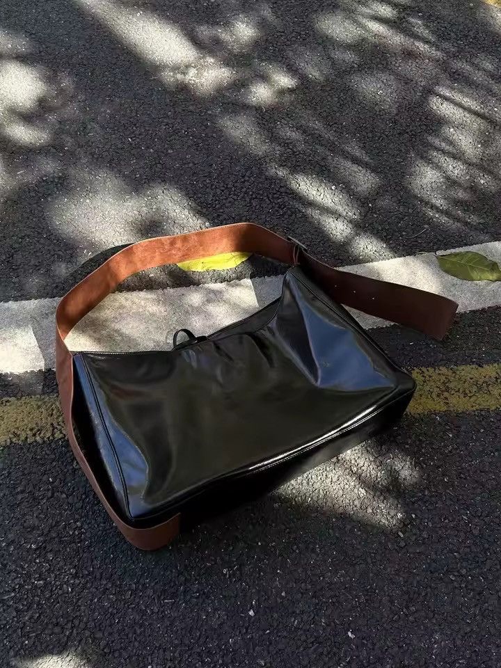 Other Large Capacity PU Leather Wide Strap Shoulder Bag Size ONE SIZE - 7 Thumbnail