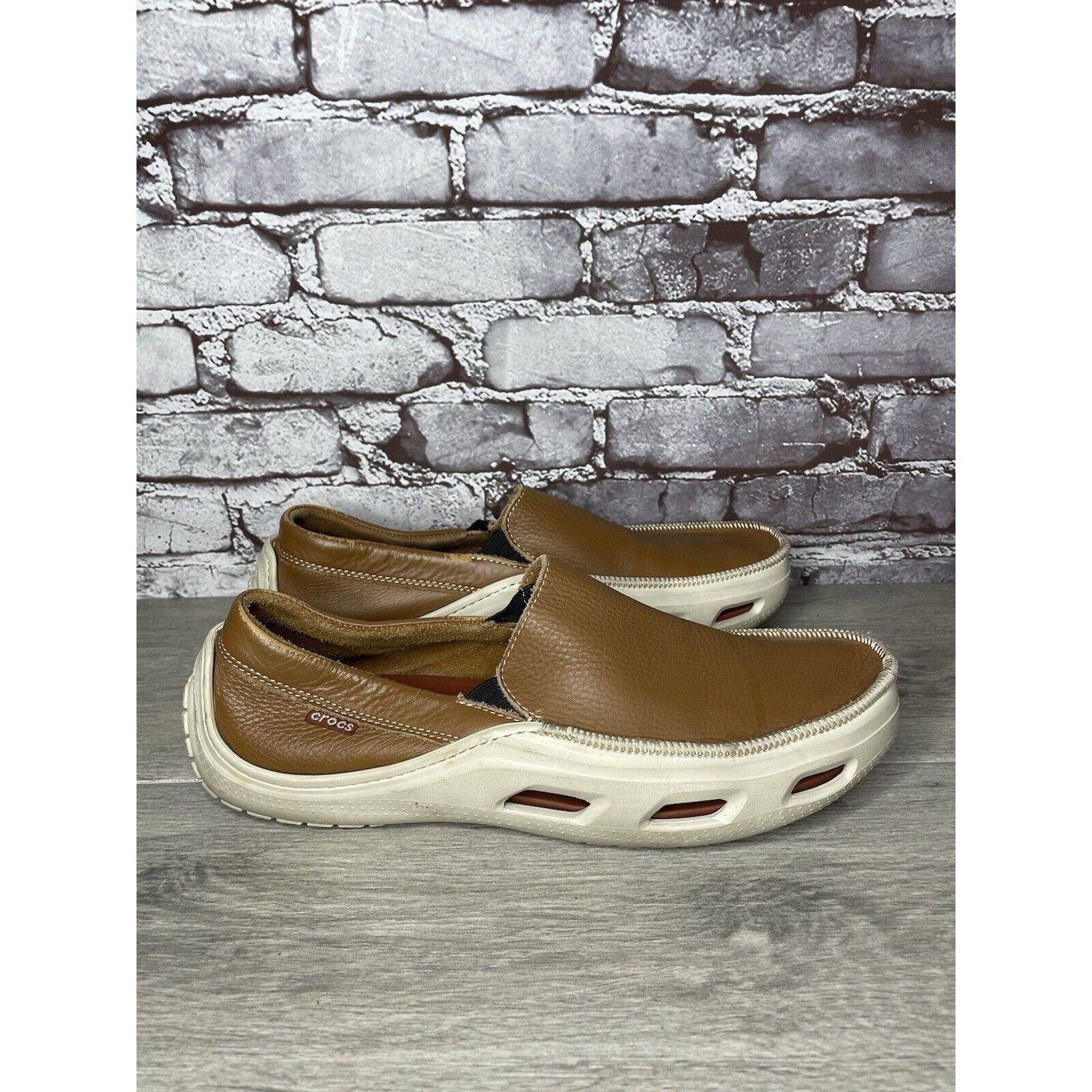 Crocs Crocs Brown Leather Vented Soles Cushioned Outdoor Loafers M Size US 12 / EU 45 - 6 Thumbnail