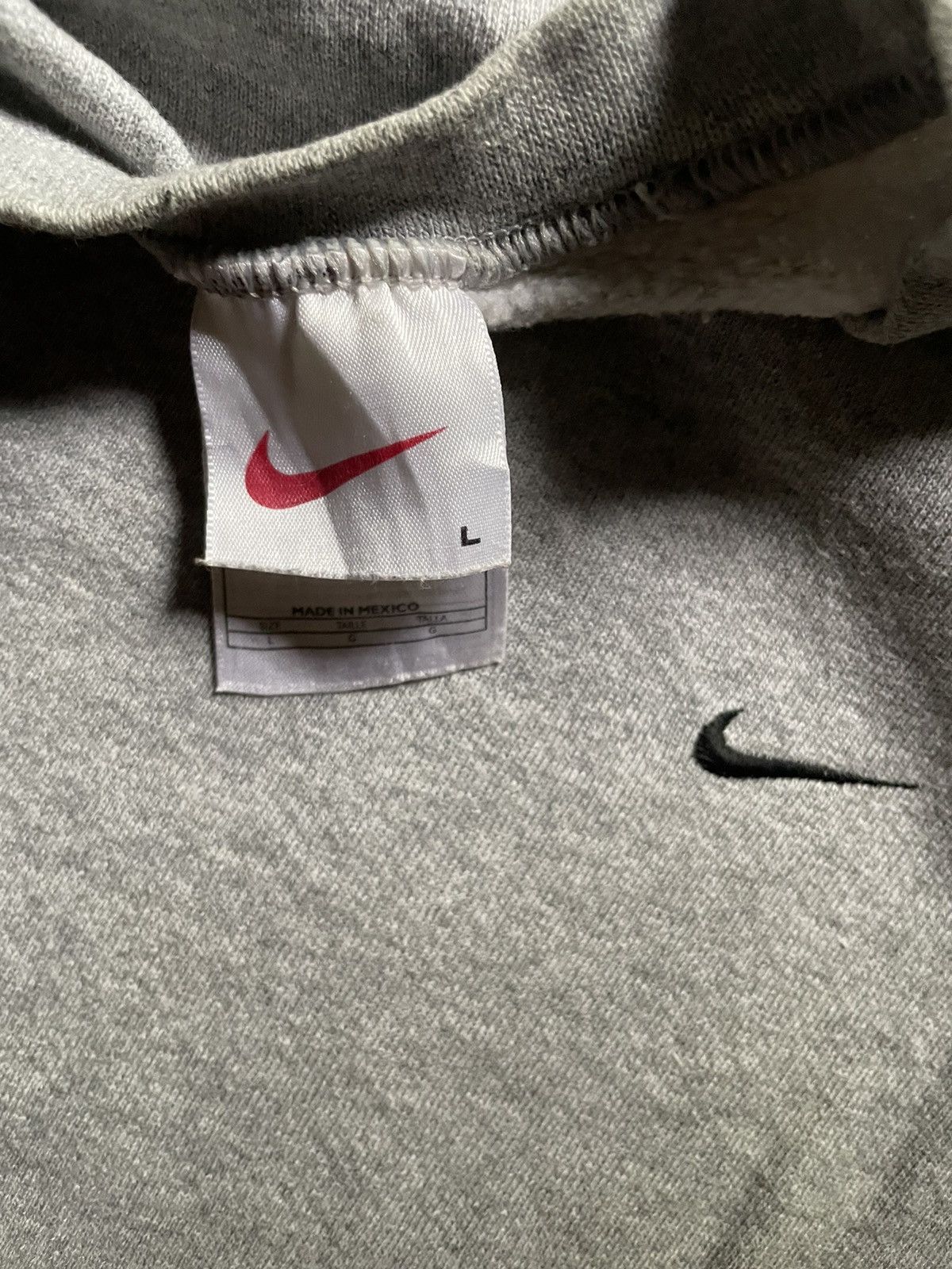 Nike Vtg 90’s Y2k Nike mini swoosh creneck Size US L / EU 52-54 / 3 - 2 Thumbnail