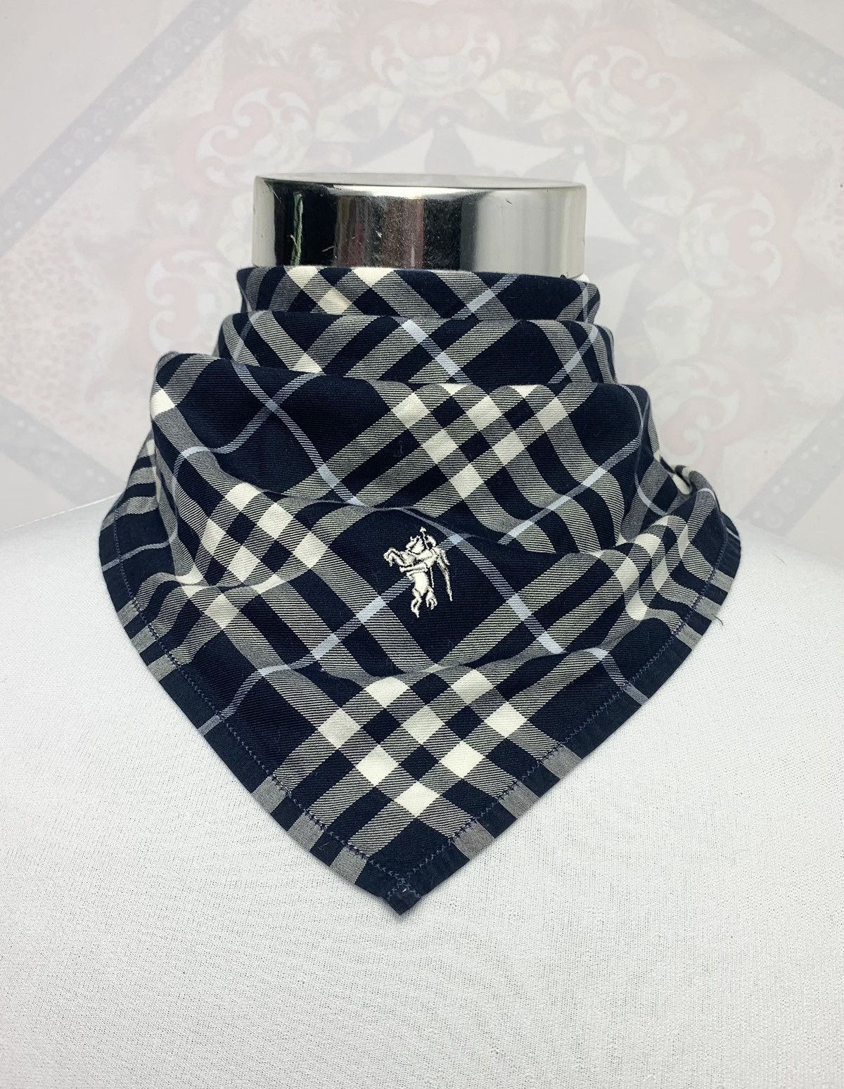 Burberry Burberry Handkerchief / Neckerchief / Bandana Size ONE SIZE - 1 Thumbnail