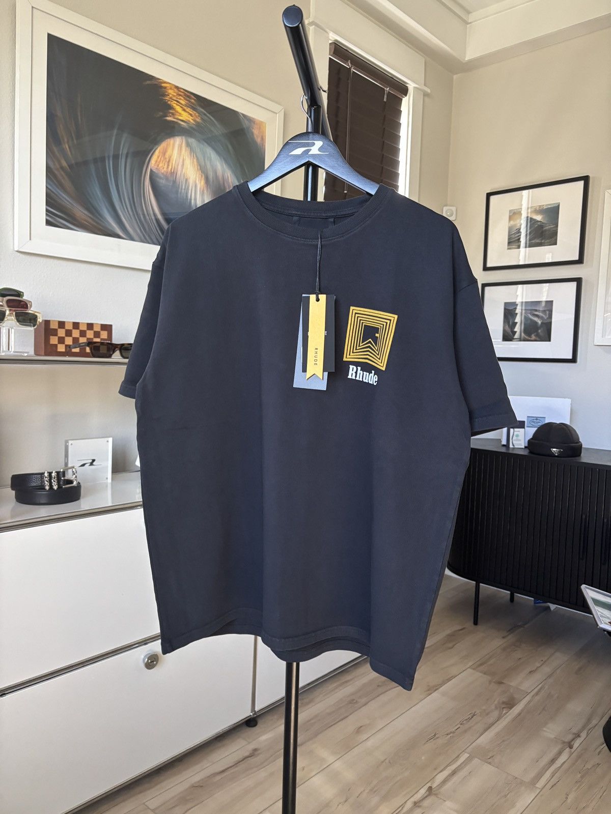 Rhude RHUDE | CHEVRON REPEAT LOGO GRAPHIC TEE Size US S / EU 44-46 / 1 - 3 Thumbnail