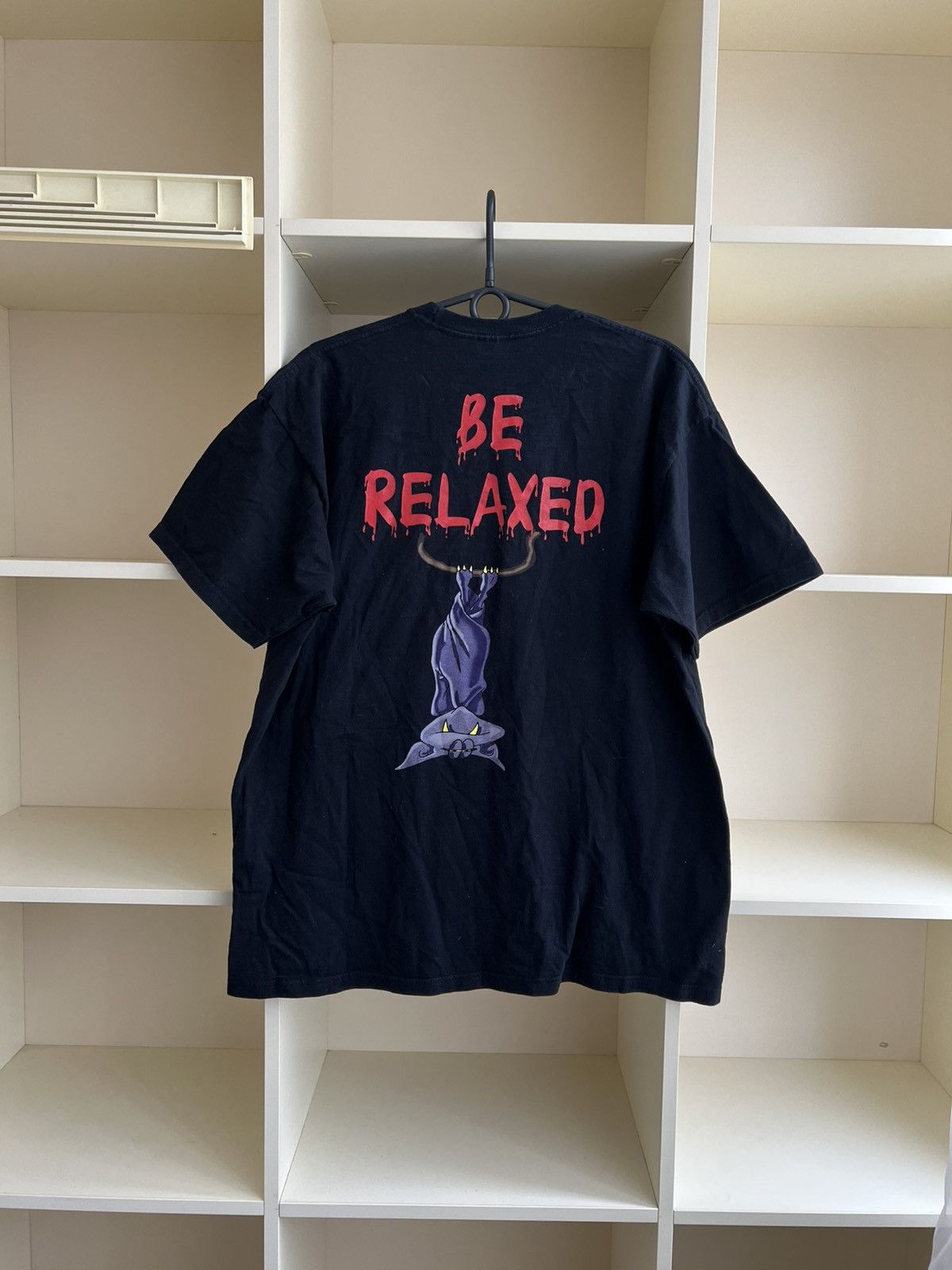 Vintage Vintage No Panic Be Relaxed Bat T-Shirt Black Funny Graphic Size US XL / EU 56 / 4 - 8 Thumbnail