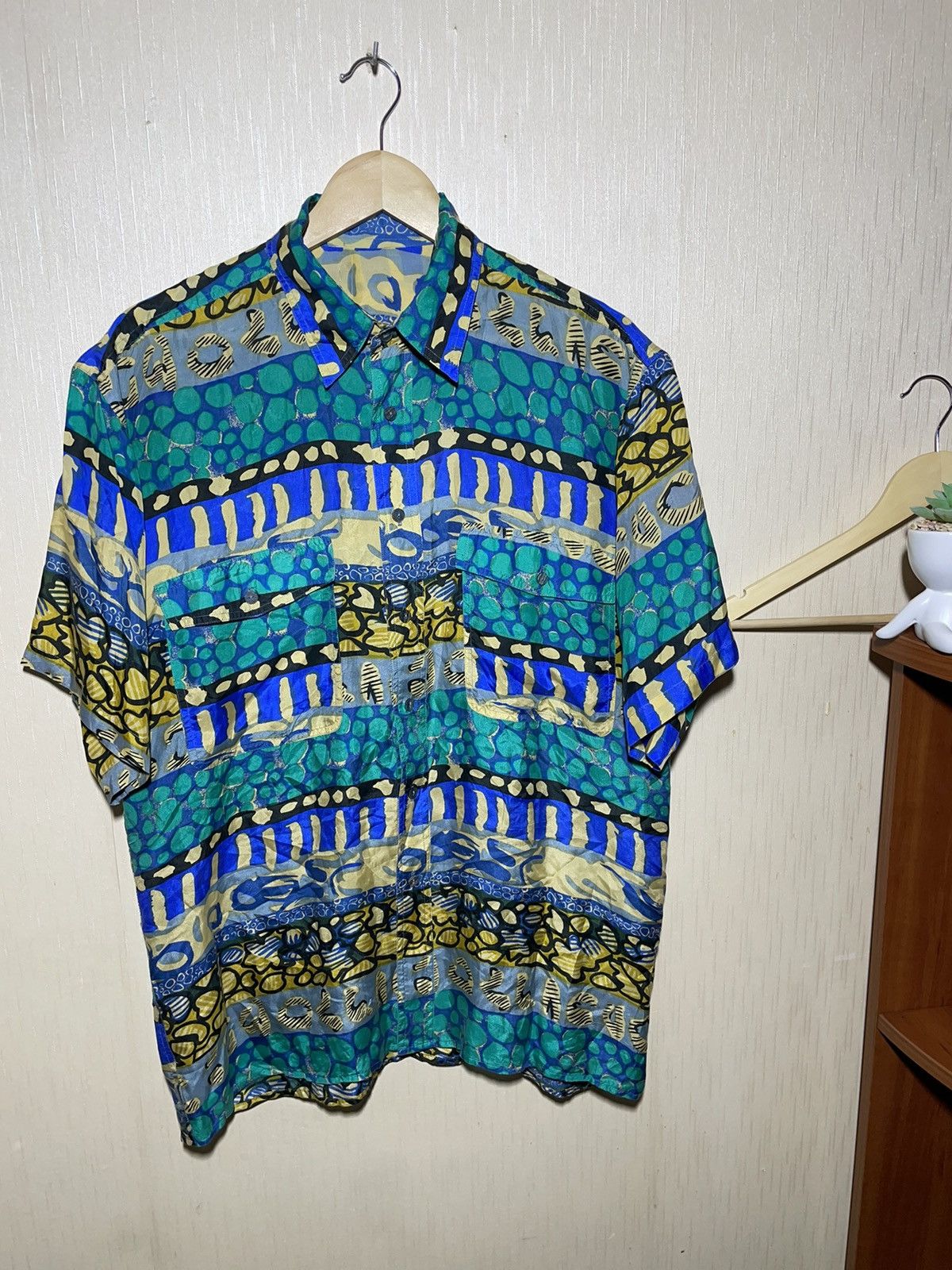 Vintage Hawaiian silk shirt vintage 90s Size US XL / EU 56 / 4 - 1 Thumbnail