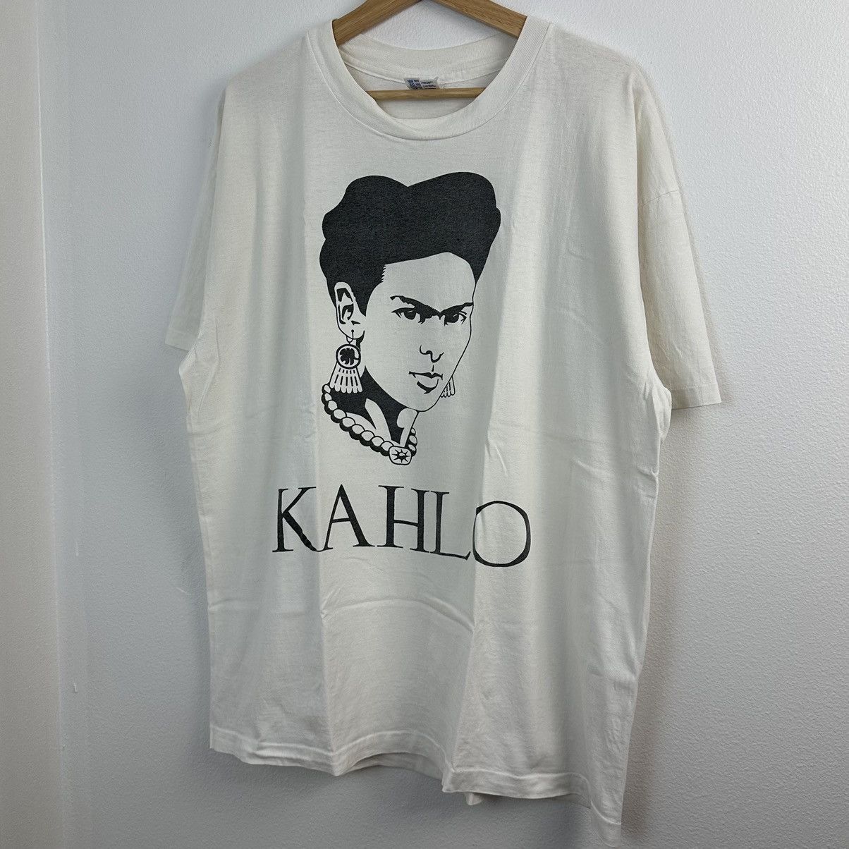 Vintage Vintage Frida Kahlo T Shirt 1990s Art XXL Size US XXL / EU 58 / 5 - 2 Thumbnail