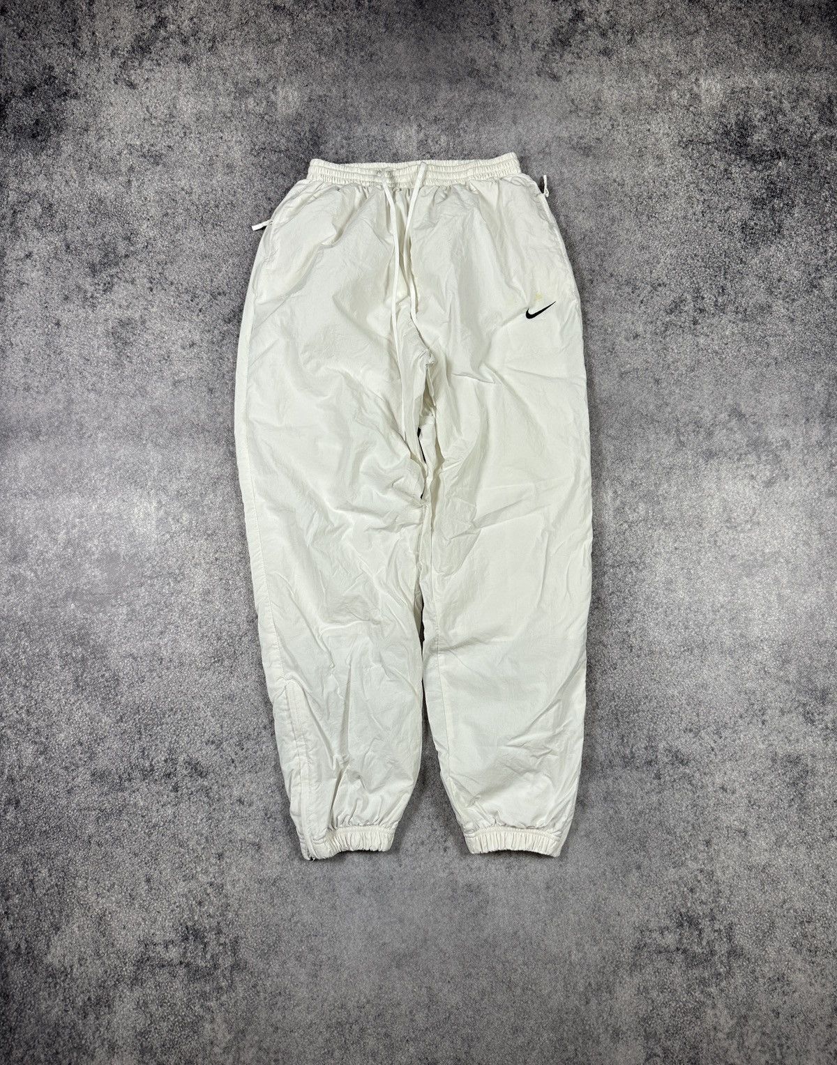Nike Vintage Nike white Pants Joggers Swoosh Streetwear USA L Vtg Size US 34 / EU 50 - 1 Thumbnail