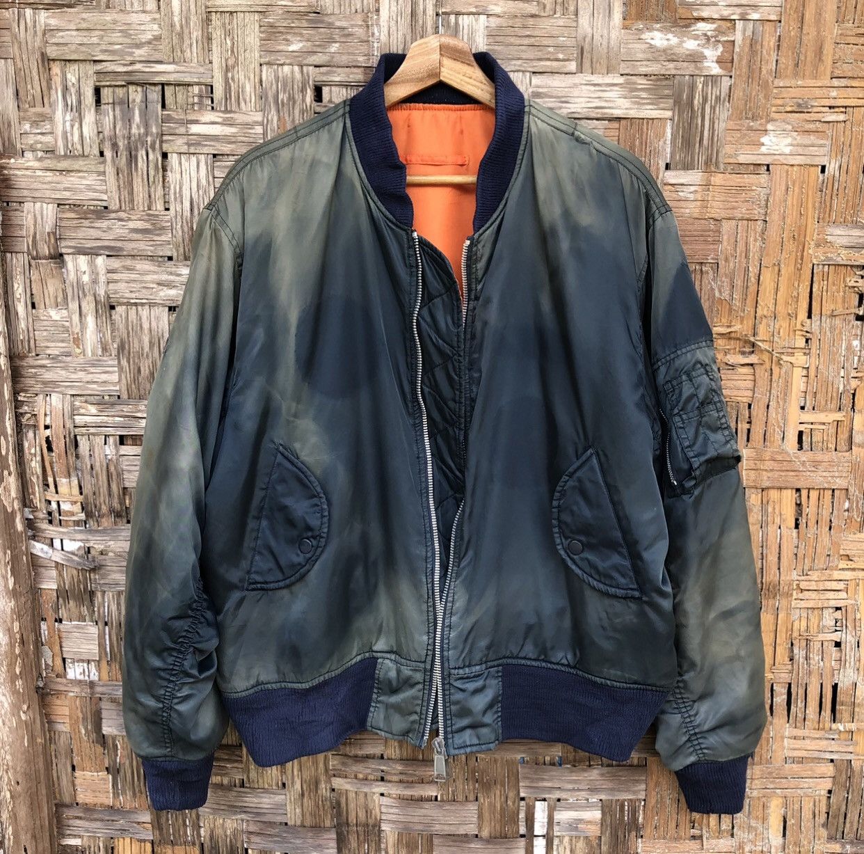 Vintage VTG THRASHED Faded (USAF)MA-1 Man Intermediate Bomber Jacket Size US L / EU 52-54 / 3 - 3 Thumbnail