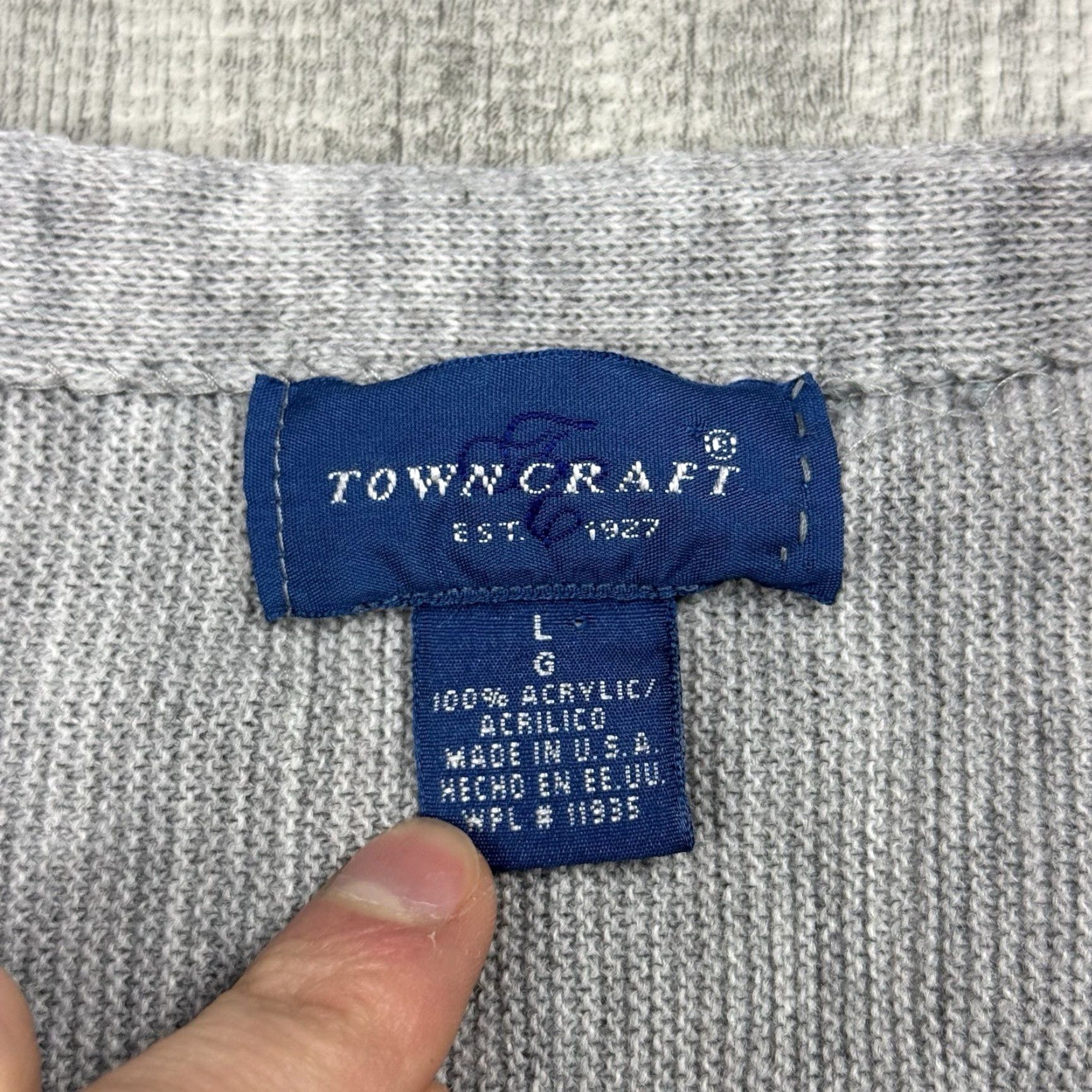 Vintage VINTAGE TOWNCRAFT MEN'S GRAY ACRYLIC BUTTON FRONT CARDIGAN SIZE LARGE 90s Size US L / EU 52-54 / 3 - 3 Thumbnail