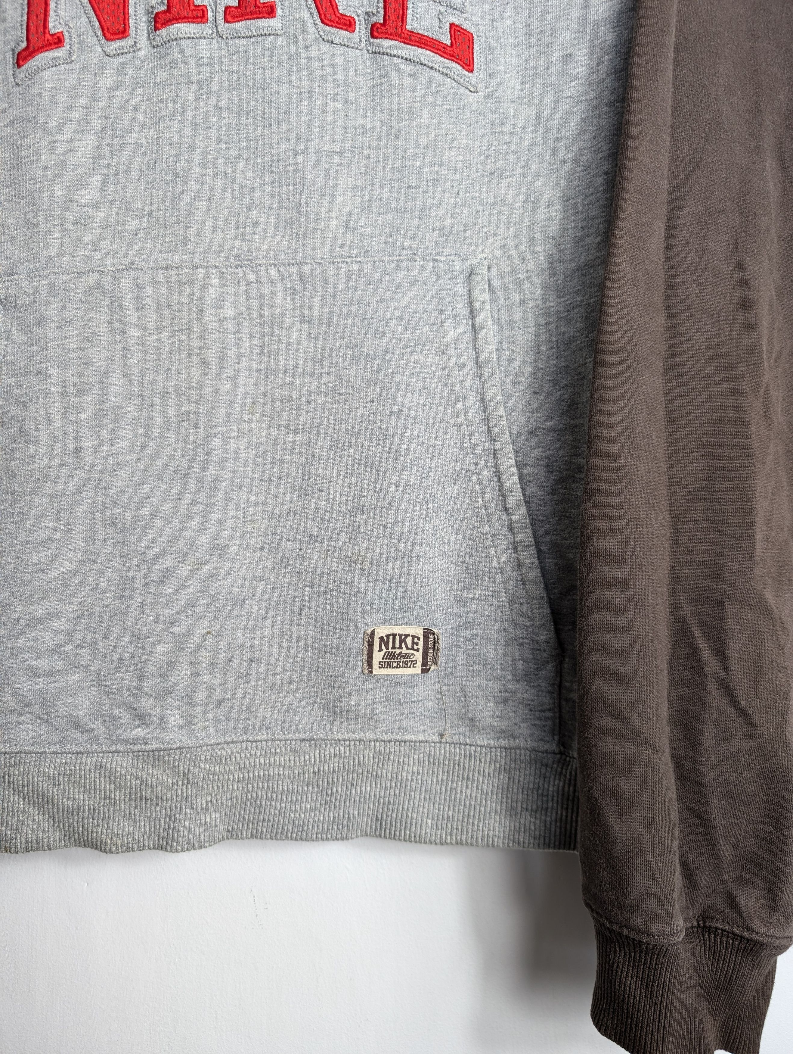 Nike Vintage Nike Hoodie Center Spellout Logo Brown Grey Y2K M Size US M / EU 48-50 / 2 - 5 Thumbnail