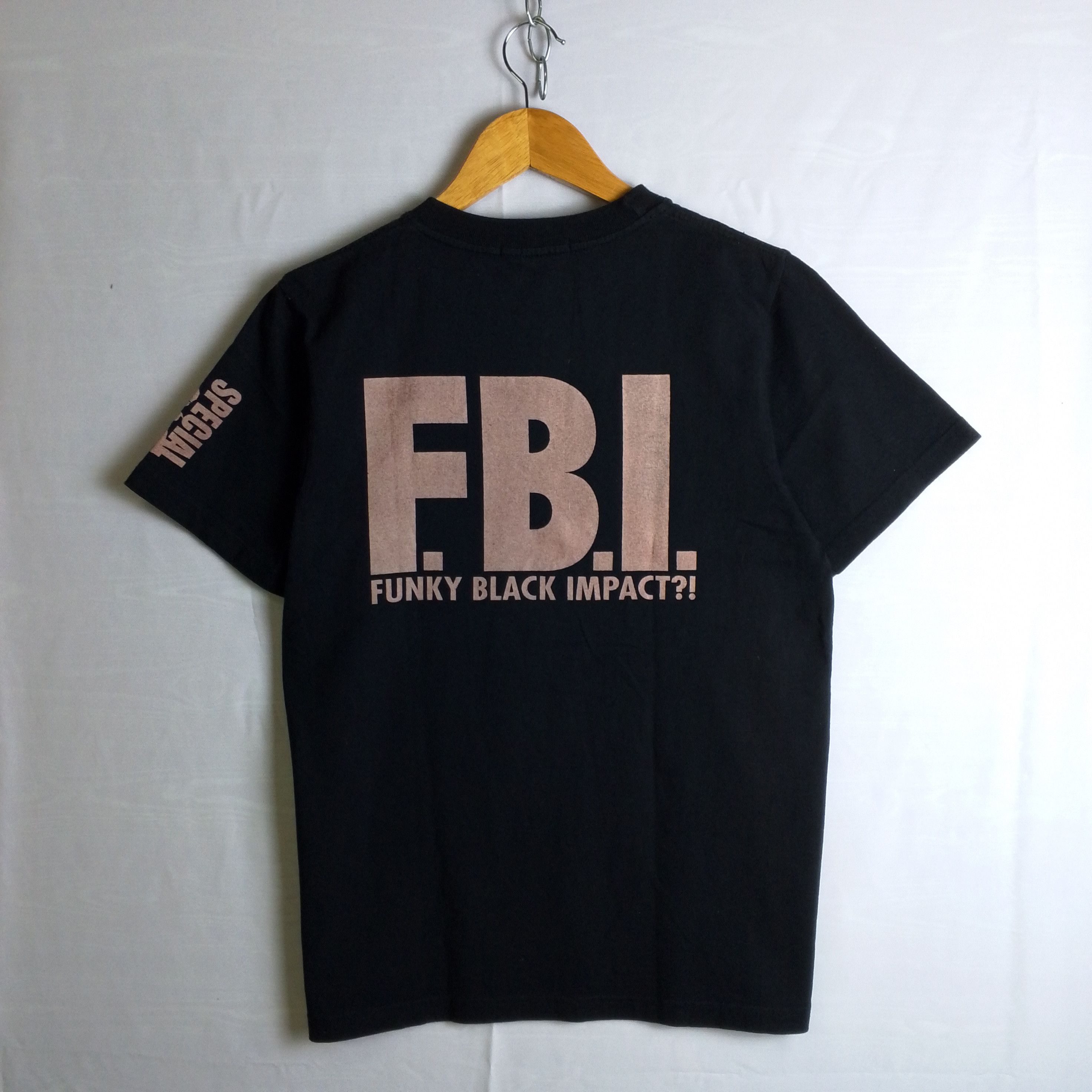 20471120 Free Freaks Factor FBI M-16 A Special Military Unit Tee Size US M / EU 48-50 / 2 - 2 Thumbnail