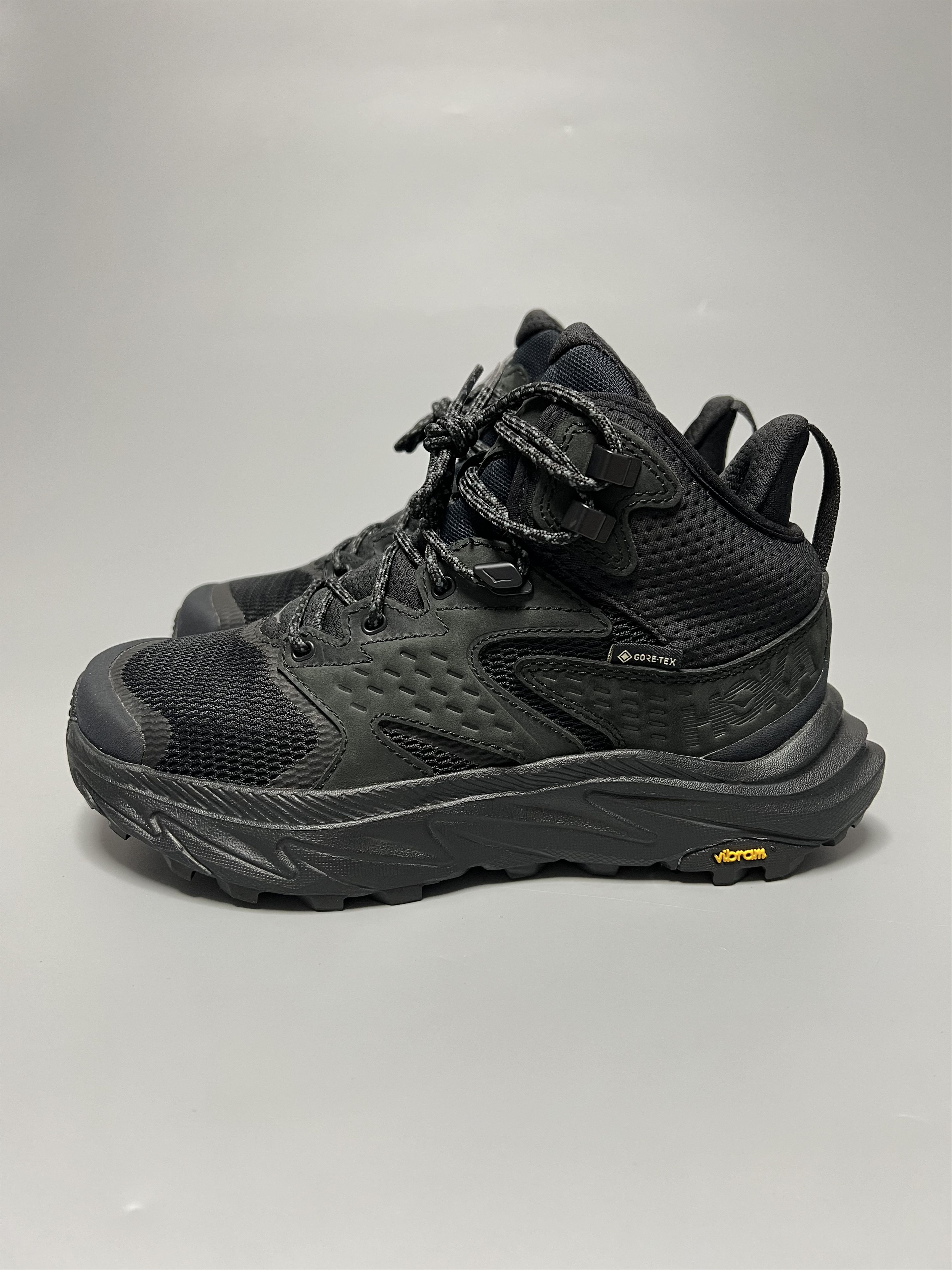 Goretex 6.5B Hoka One One Anacapa 2 Mid GTX Women's Hiking Shoes Size US 6.5 / IT 36.5 - 2 Thumbnail