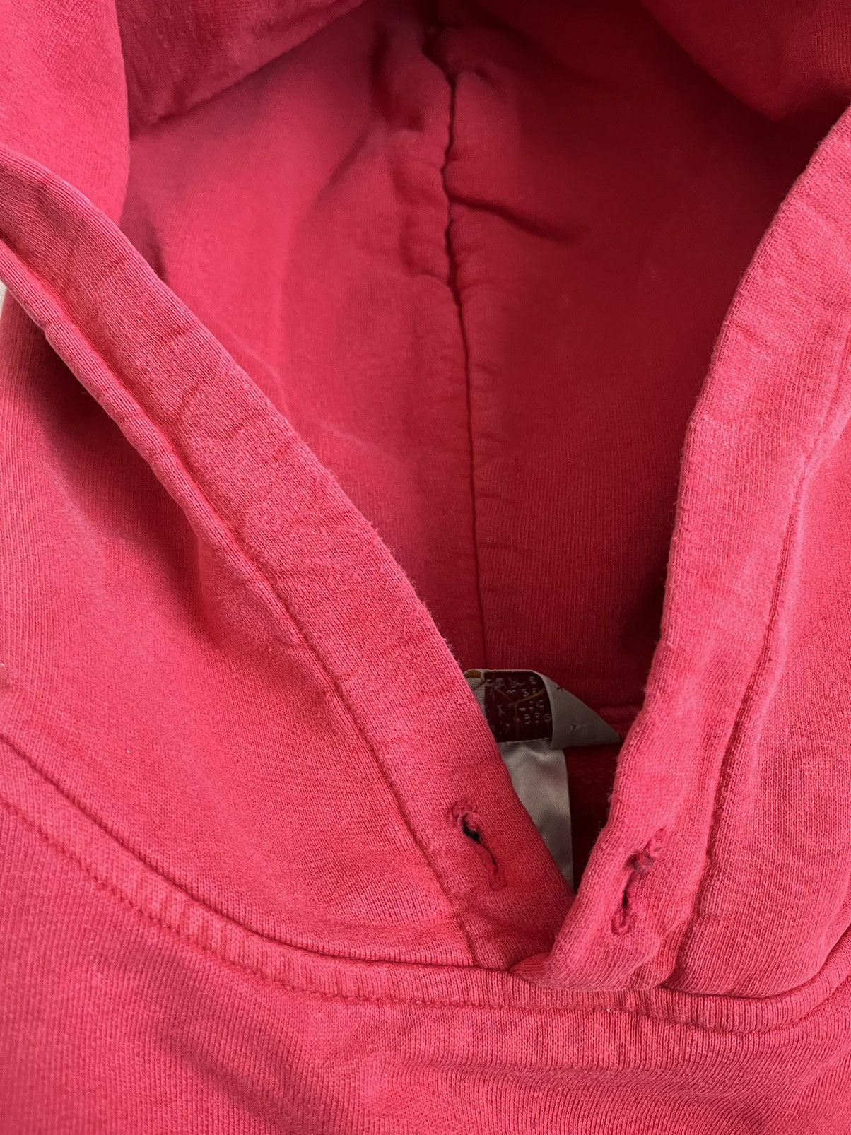 Carhartt × Vintage Vintage 90s Carhartt Men Distressed Red Logo Hoodie Size US L / EU 52-54 / 3 - 19 Thumbnail
