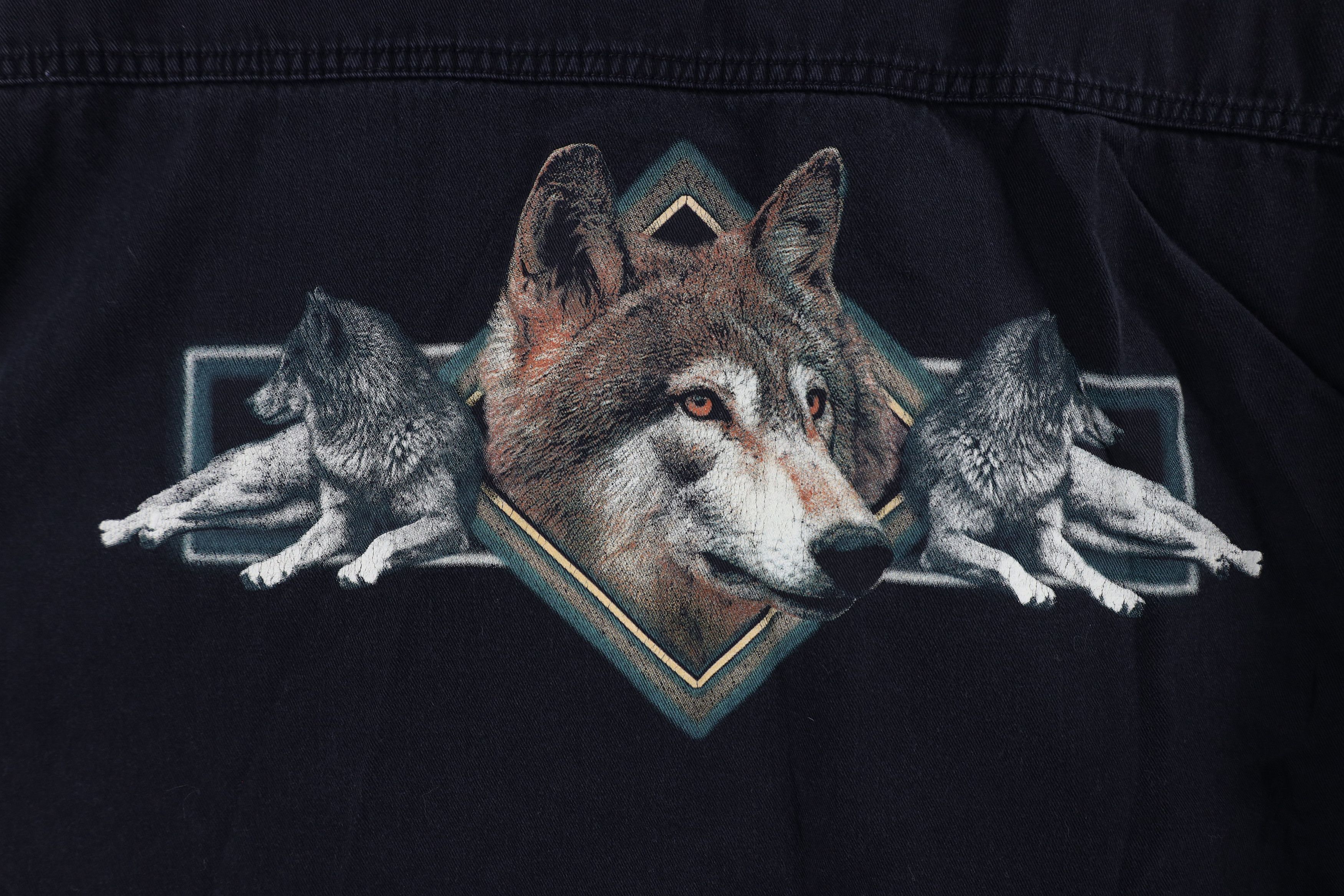 Vintage Vintage 90s Streetwear Wolf Collared Button Down Shirt Size ONE SIZE - 9 Thumbnail