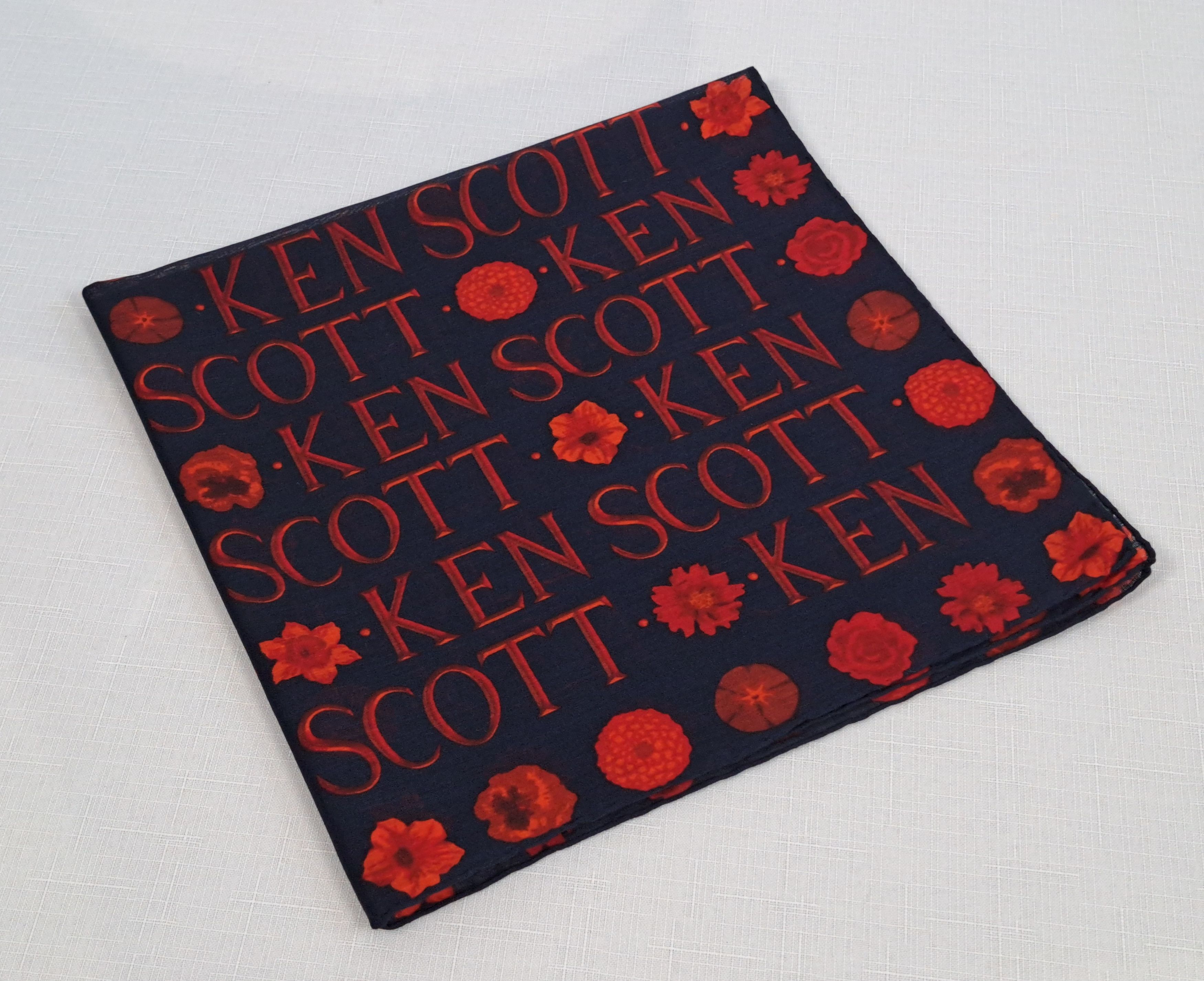 Designer Ken Scott cotton bandana/handkerchief/pocket square. Size ONE SIZE - 4 Thumbnail