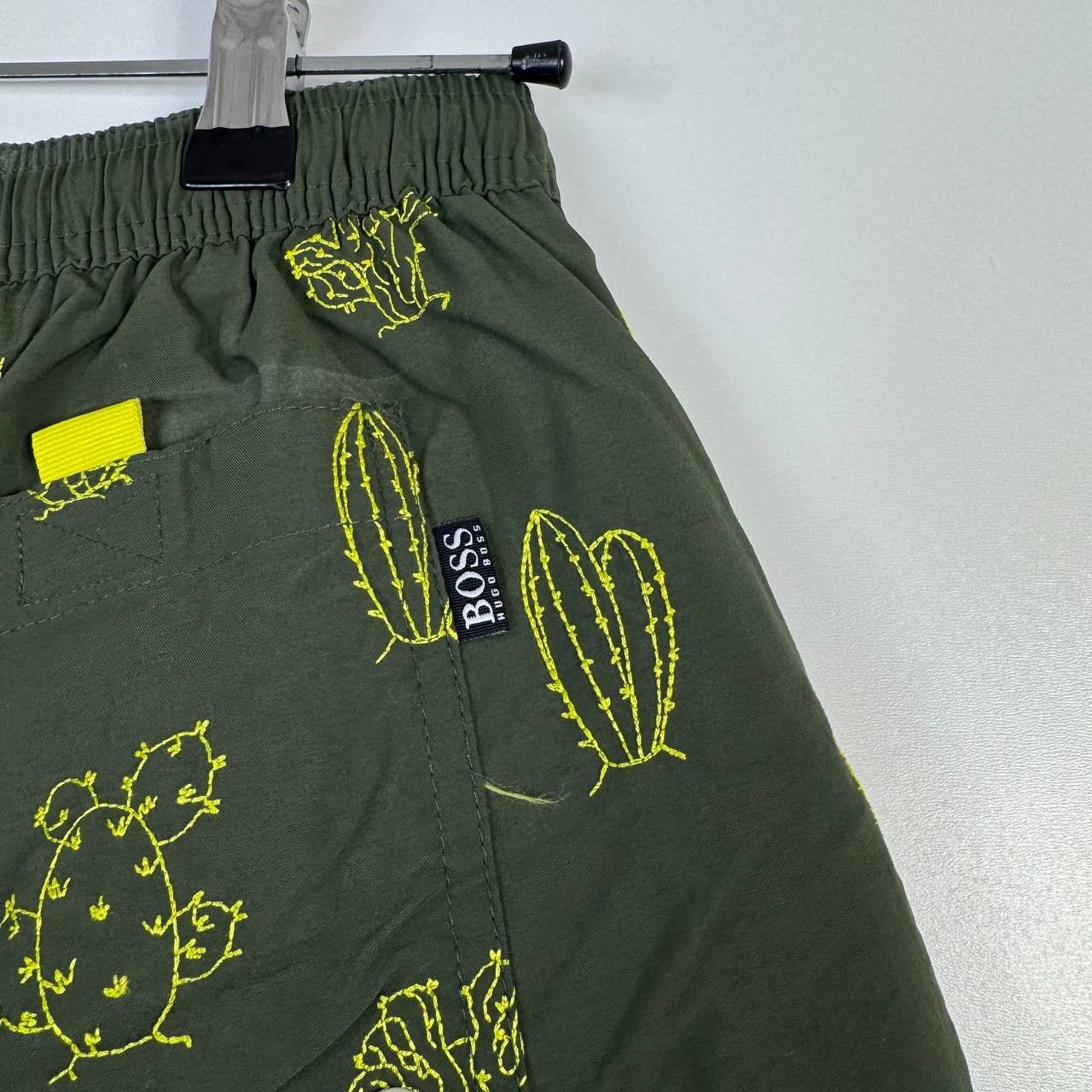Hugo Boss Hugo Boss Swim Shorts Green Cactus Print Beach Summer Size S Size US 30 / EU 46 - 3 Thumbnail