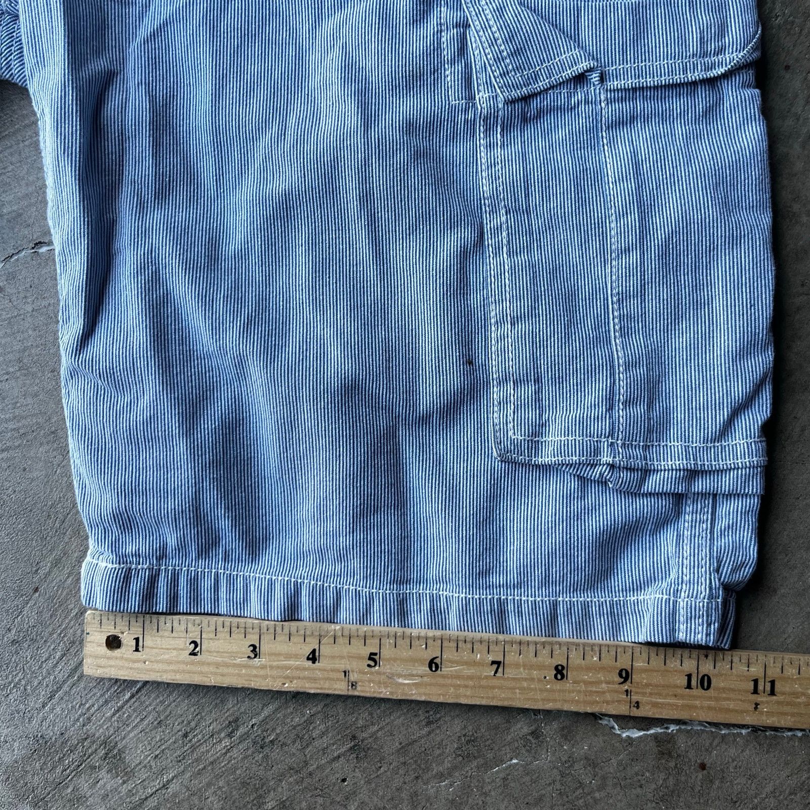 Vintage VINTAGE LEVIS CARGO SHORTS WHITE TAB BEIGE 34 Size US 34 / EU 50 - 6 Thumbnail