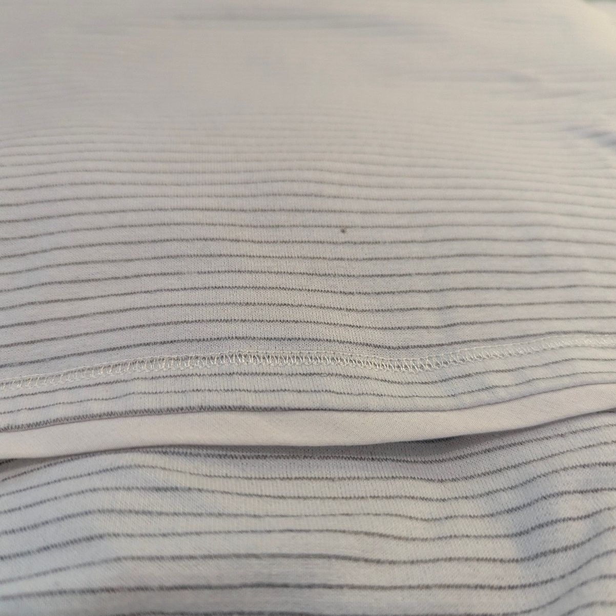 Lululemon Lululemon Athletic Striped Cream Short Sleeve Tshirt Size 6 Size S / US 4 / IT 40 - 5 Thumbnail
