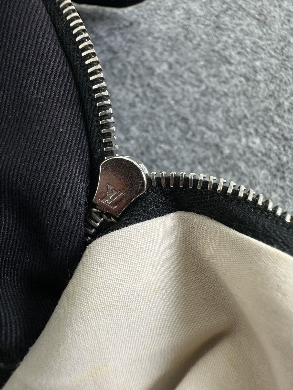 Louis Vuitton Louis Vuitton - Mini Skirt - Strapped and Button Details Size 26" / US 2 / IT 38 - 12 Thumbnail