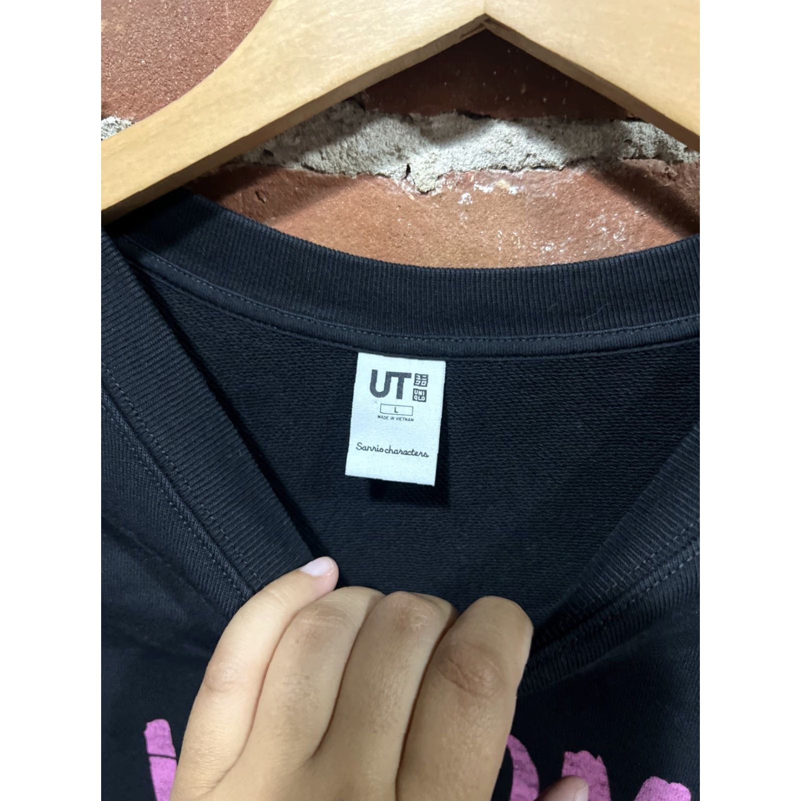 Uniqlo VINTAGE Uniqlo Sweatshirt Kuromi Sanrio Characters Black L Womens Pullover Crewneck Shirt Hoodie? Size L / US 10 / IT 46 - 2 Thumbnail
