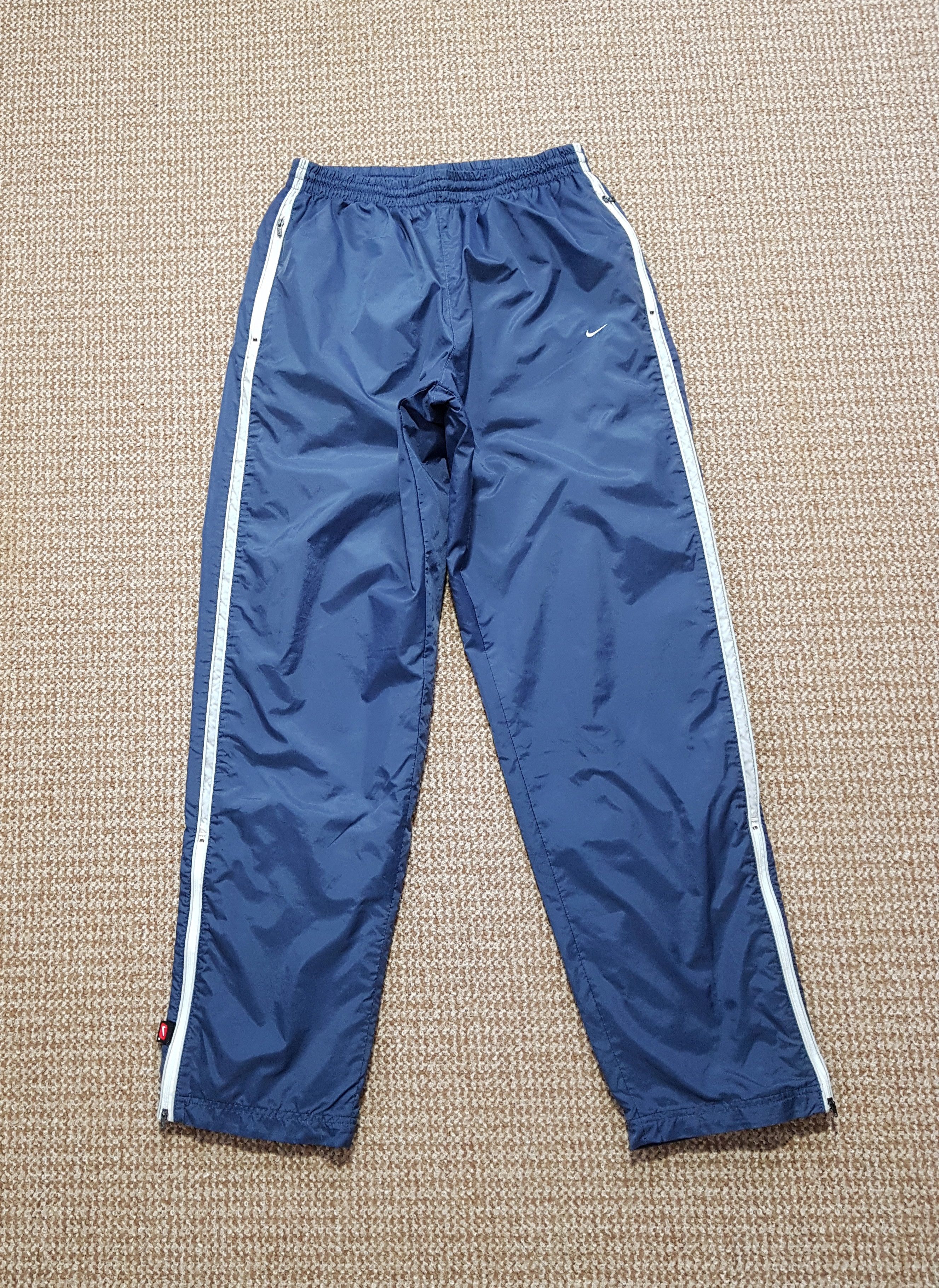 Nike Nike Y2K Vintage Nylon Loose Track Pants Rubber Logo sz M Size US 32 / EU 48 - 3 Thumbnail