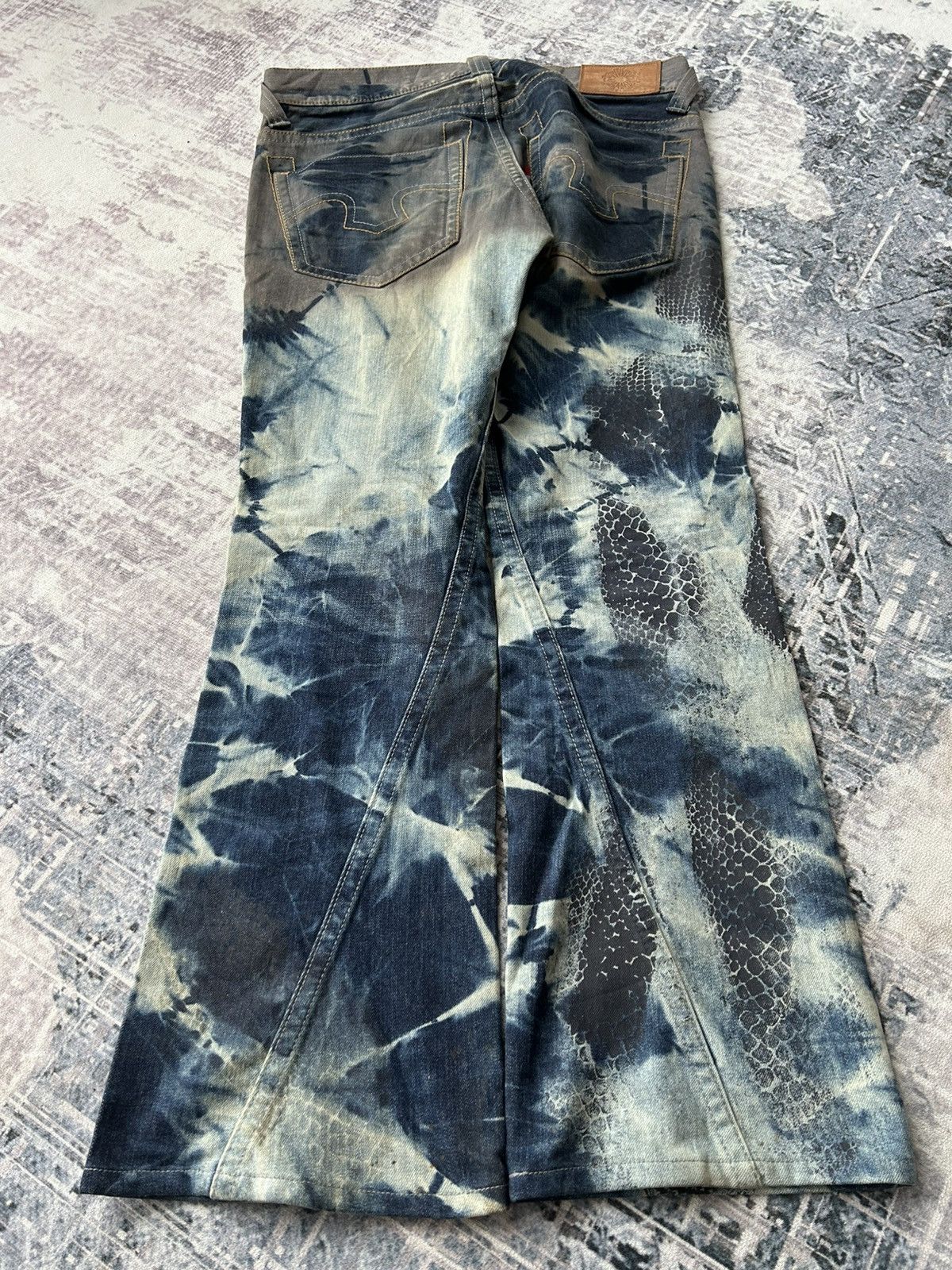 Tornado Mart Tornado Mart Flared Washed Snake Denim Size US 34 / EU 50 - 10 Thumbnail