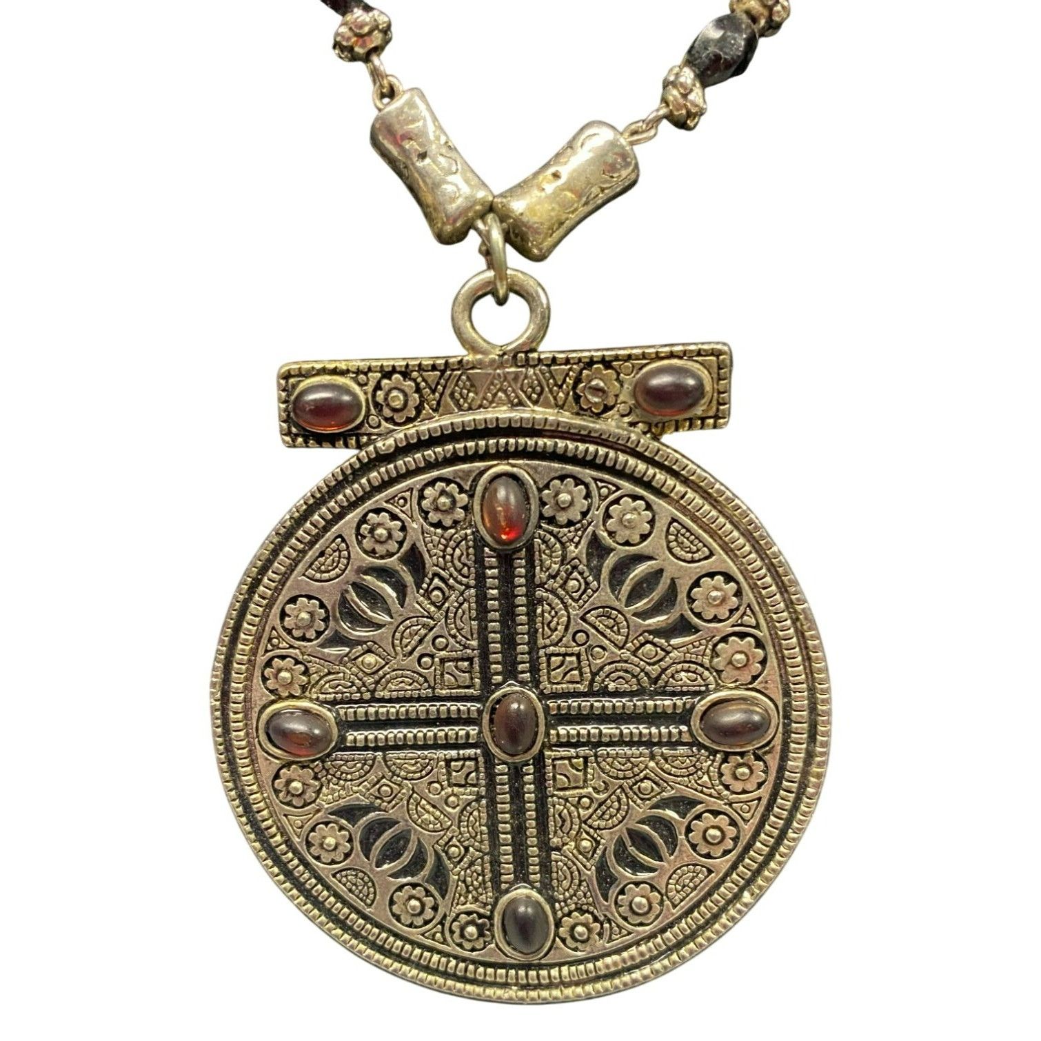 Other Vintage Pilgrim Silver Tone Necklace With Ornate Round Medal Size ONE SIZE - 2 Thumbnail