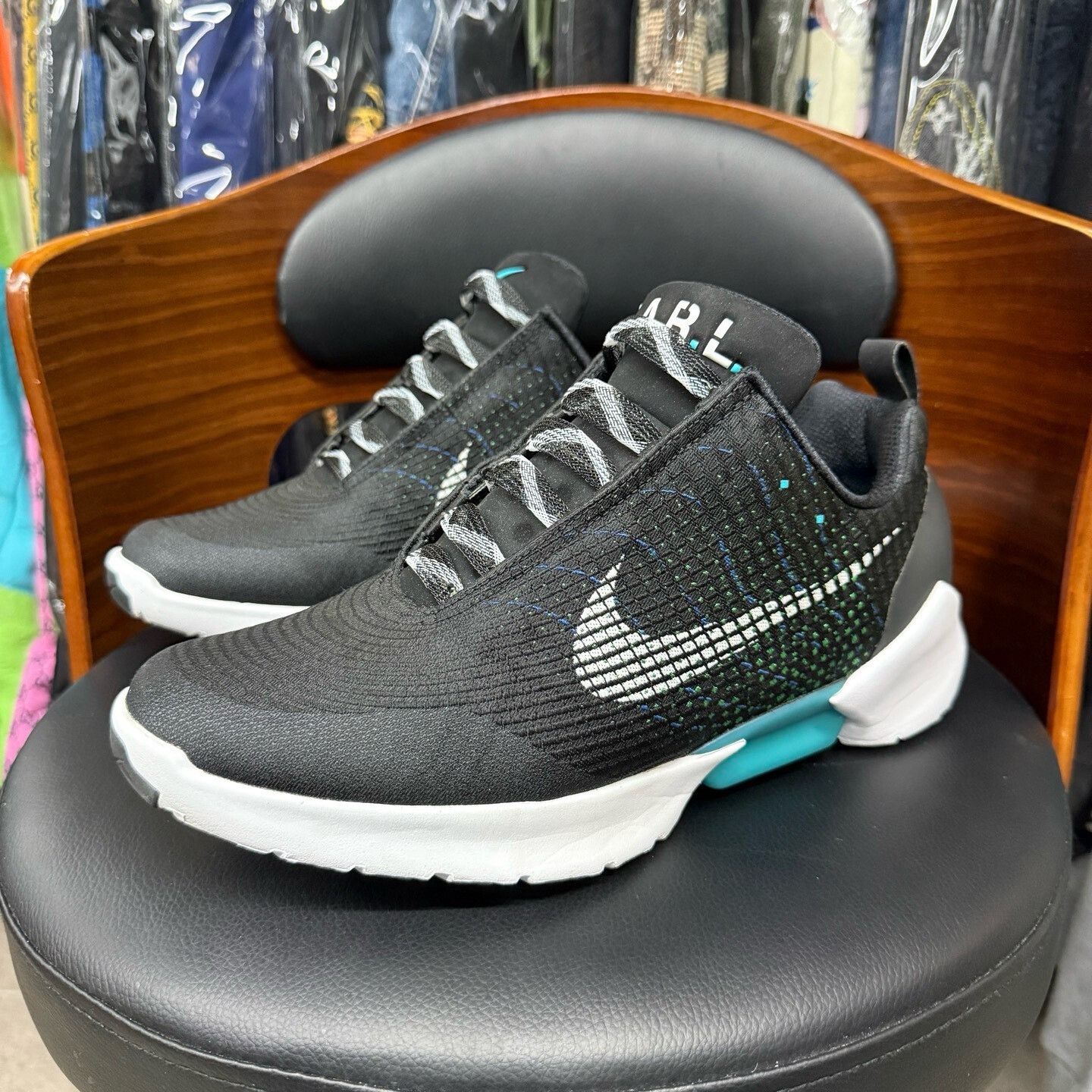 Nike Nike Lowtop Sneakers 43 Men Size US 10 / EU 43 - 1 Thumbnail