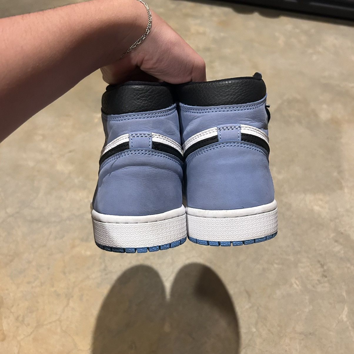Jordan Brand × Nike Air Jordan 1 Retro High OG University Blue 2021 US 8.5 Size US 8.5 / EU 41-42 - 7 Thumbnail
