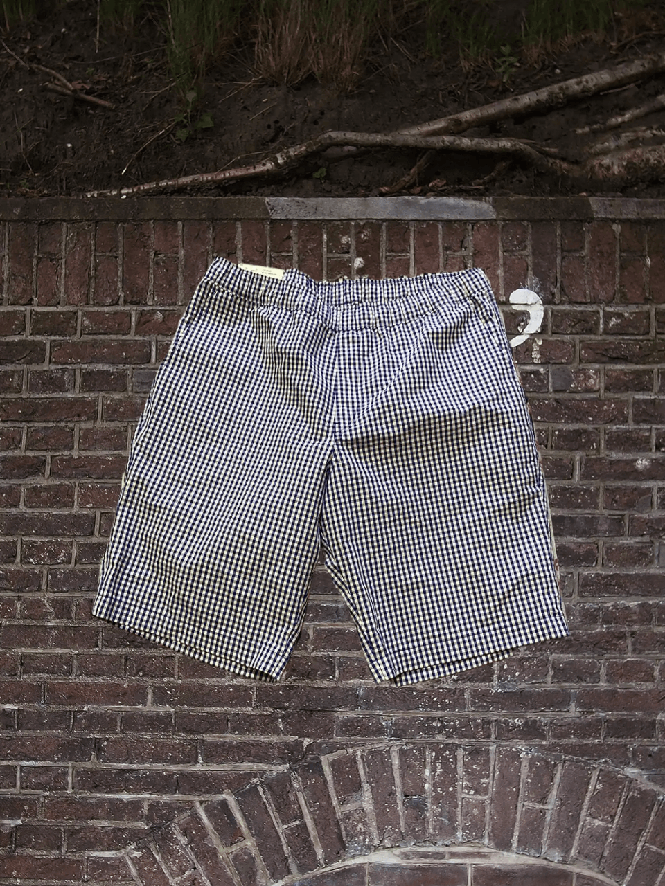 Uniqlo shorts Y2K Uniqlo print Vintage Streetwear Size US 36 / EU 52 - 1 Thumbnail