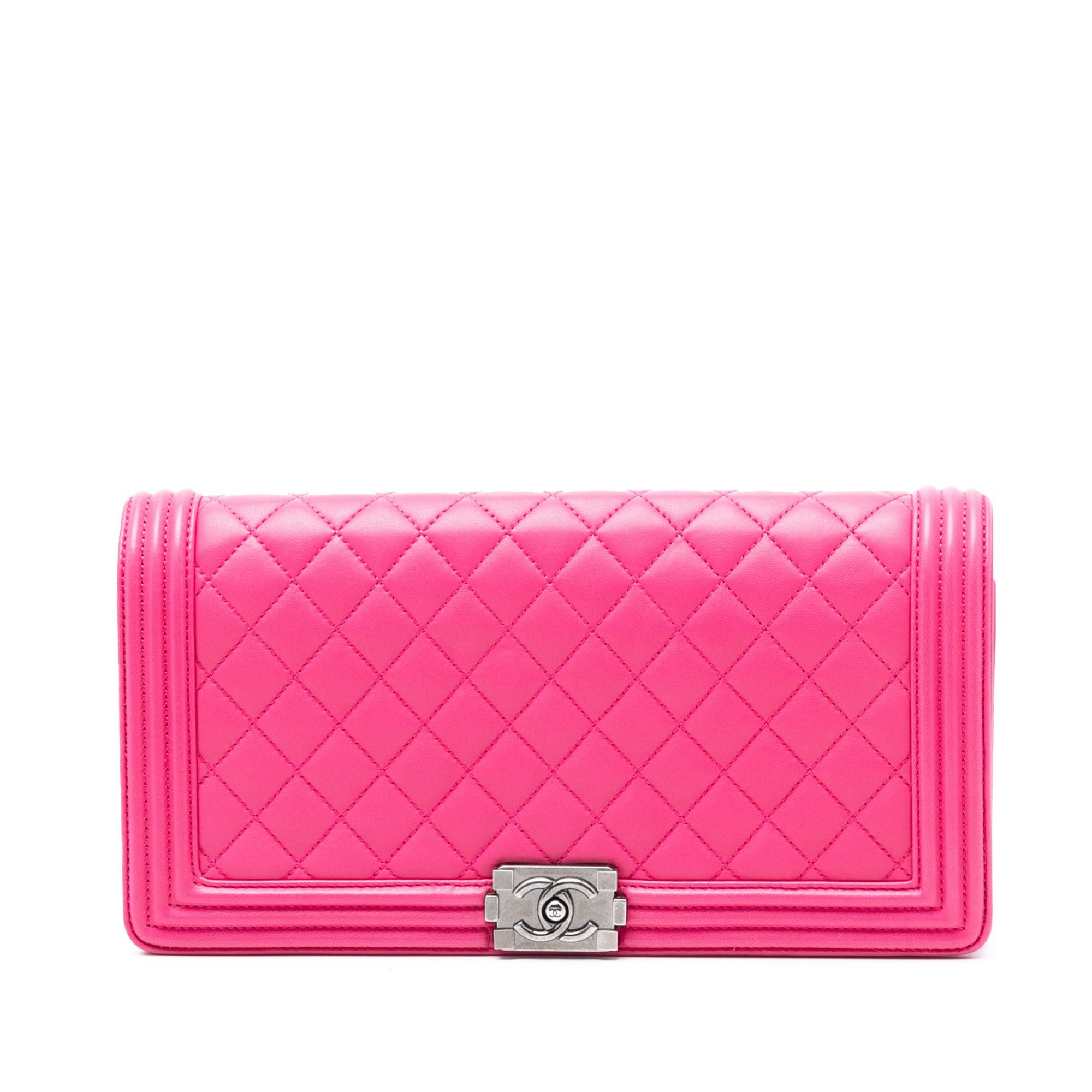 Chanel Quilted Lambskin Boy Flap Clutch in Pink, Women's