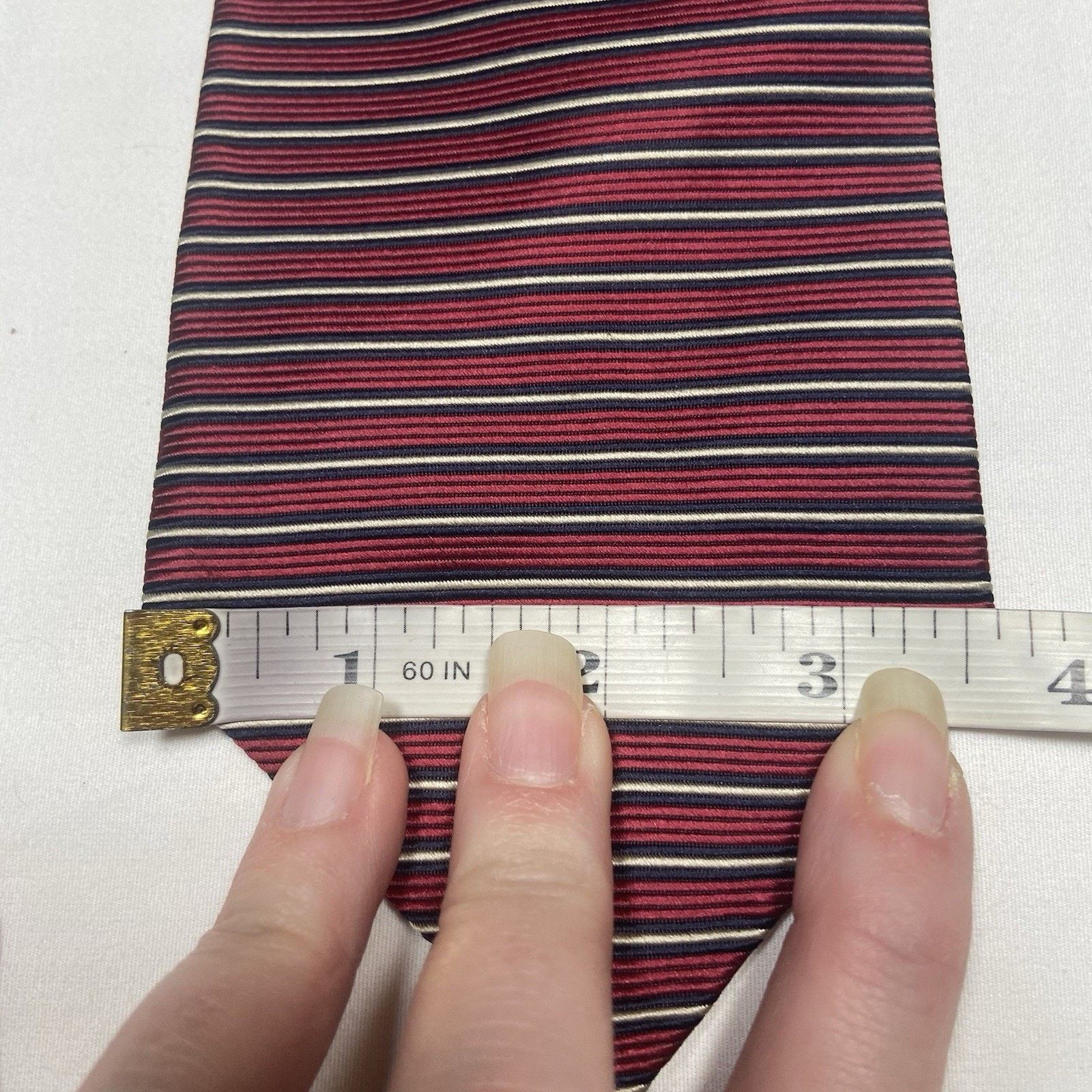 Brooks Brothers Brooks Brothers Striped Silk Necktie Made in USA Red Black Size ONE SIZE - 3 Thumbnail