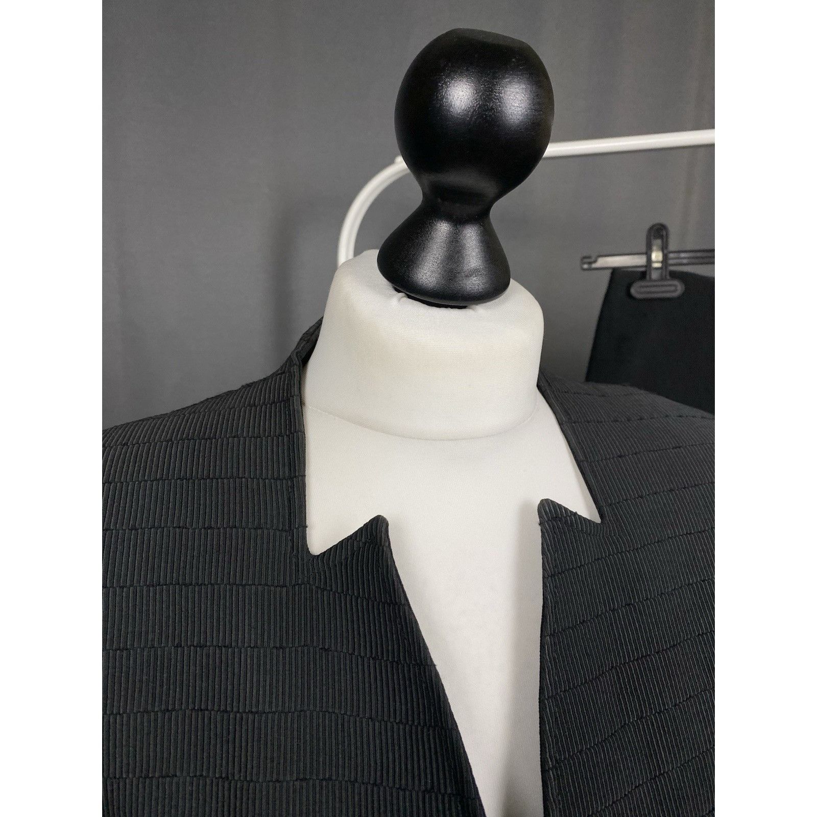 Versace RARE! Gianni Versace Vintage Women's Black Wool Silk 2 Piece Size M / US 6-8 / IT 42-44 - 6 Thumbnail
