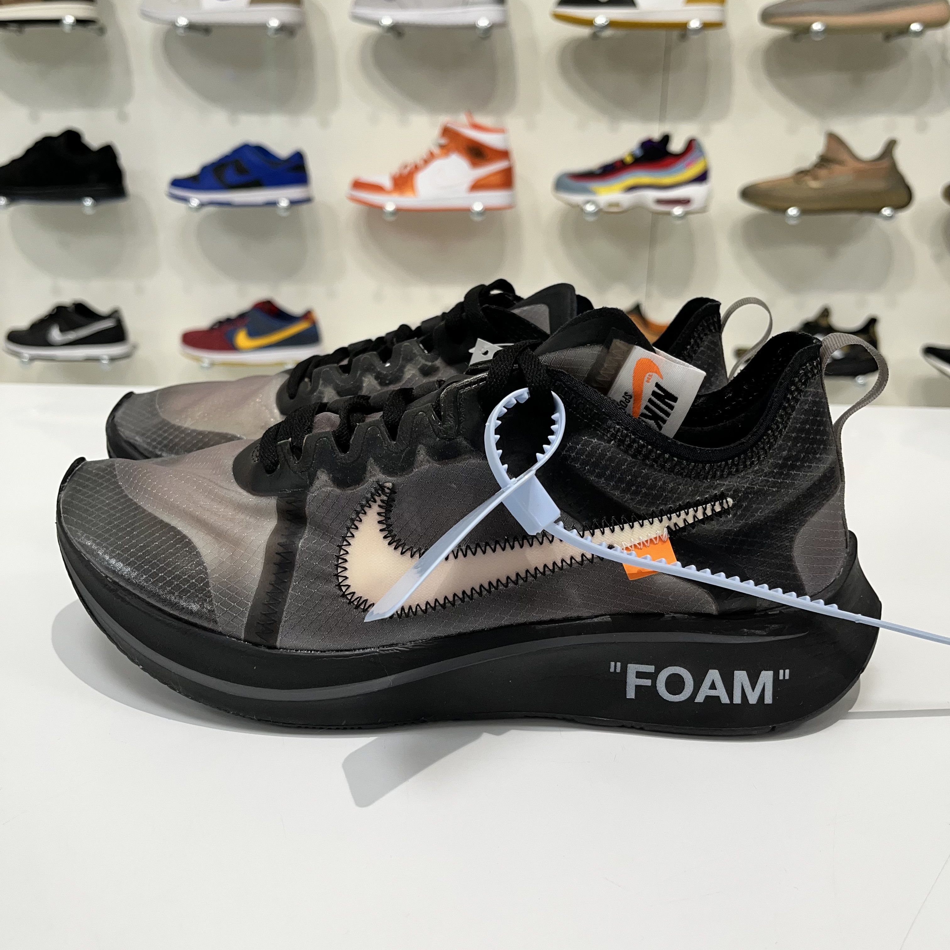 Nike × Off-White Nike Zoom Fly x Off-White Black/Silver Size US 8 / EU 41 - 3 Thumbnail