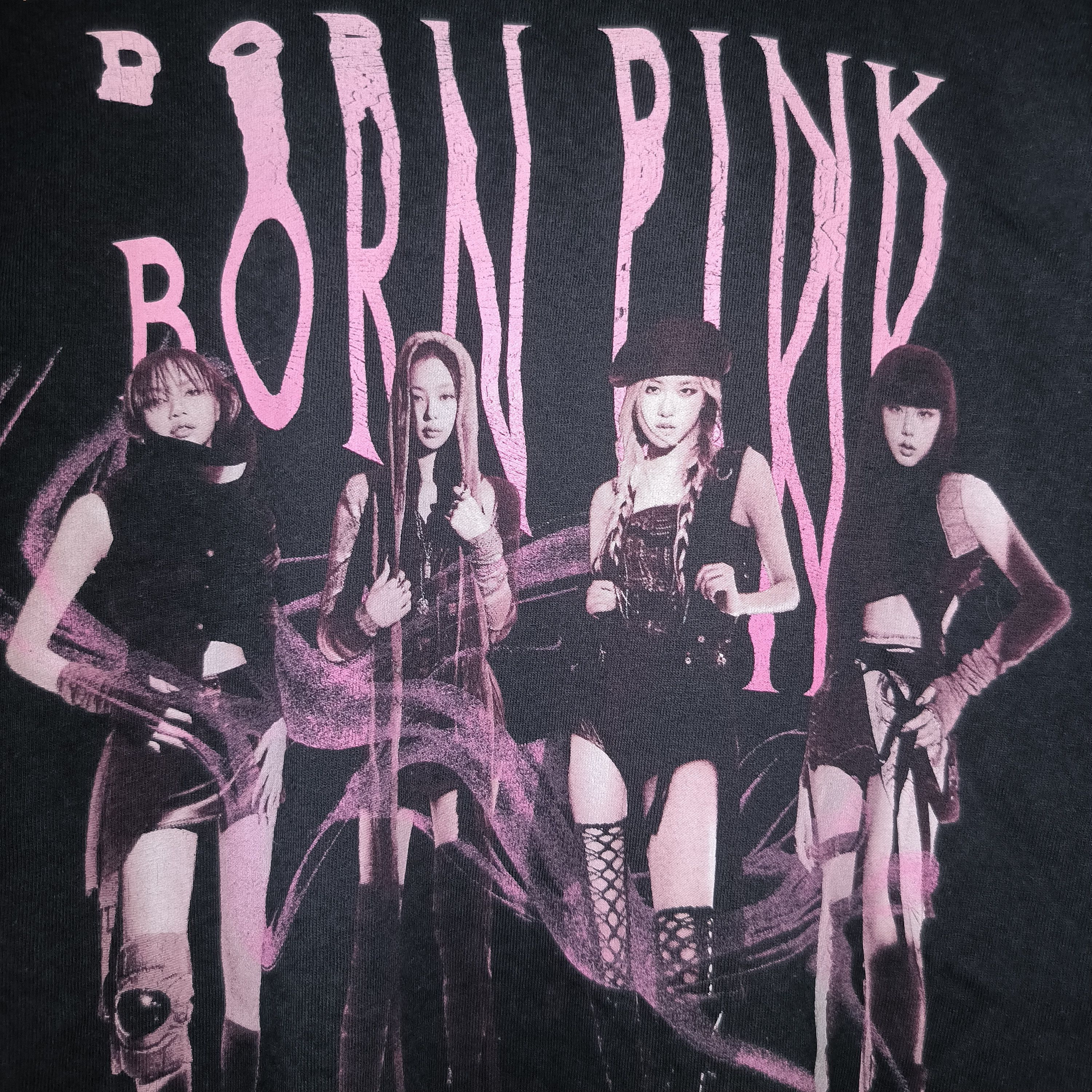 Band Tees × Vintage Official Merch Blackpink Glitchy 2022 Tour Longsleeve Size US L / EU 52-54 / 3 - 4 Thumbnail