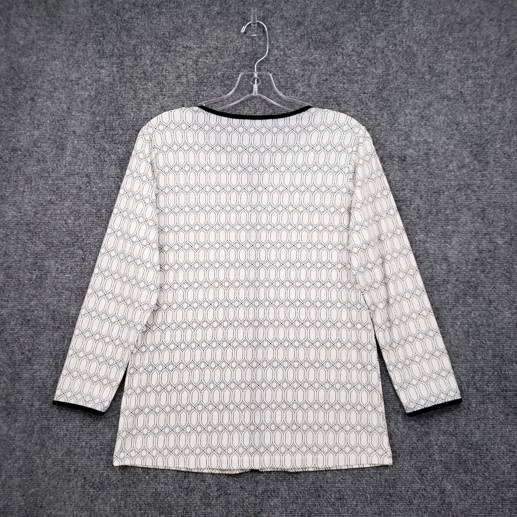 Vintage Ivanka Trump Top Womens Small White Long Sleeve Geometric Stretch Round Neck Blouse Size S / US 4 / IT 40 - 2 Thumbnail