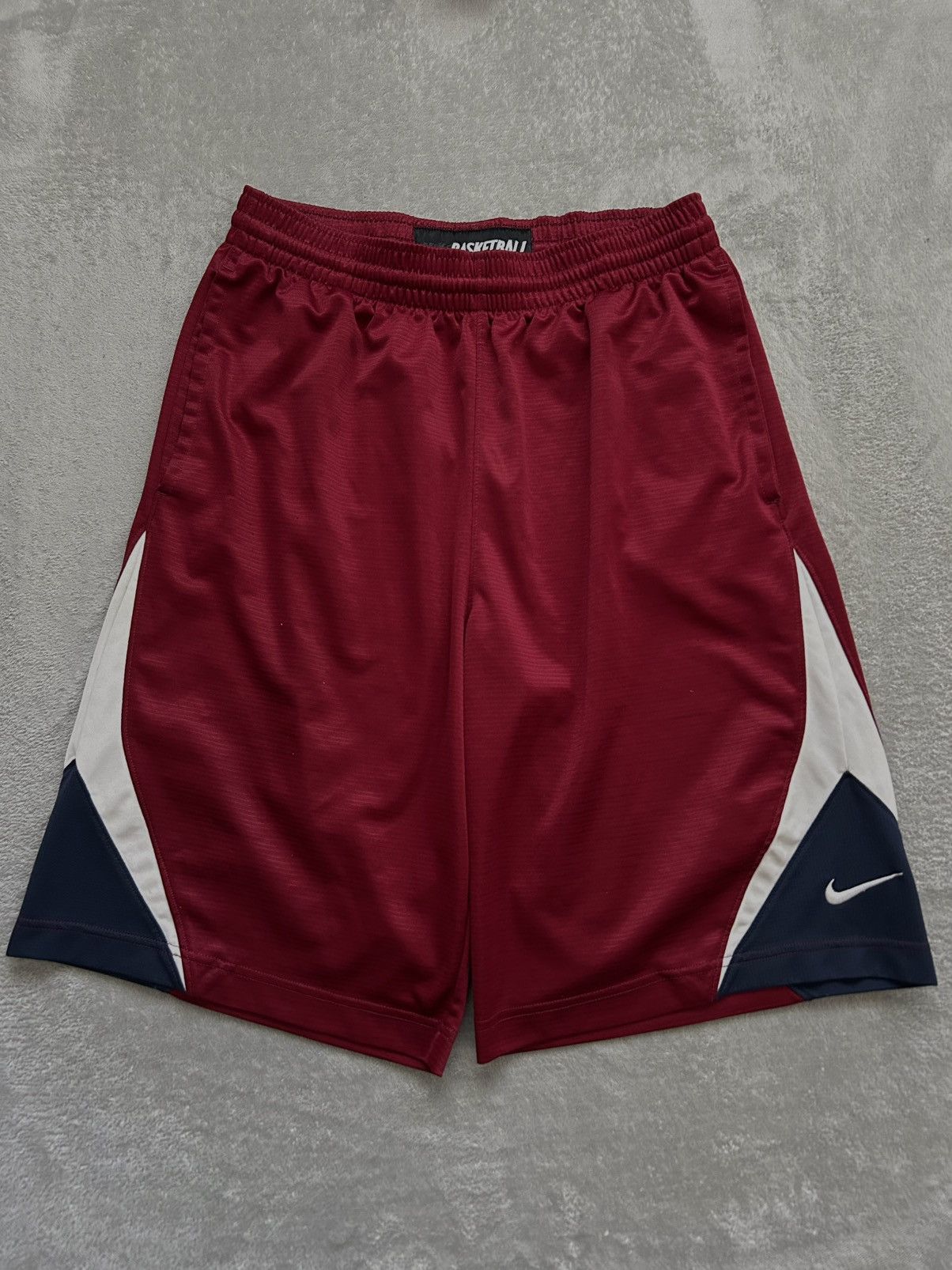 Nike × Vintage Vintage Nike Baggy Basketball Shorts Size US 32 / EU 48 - 1 Thumbnail