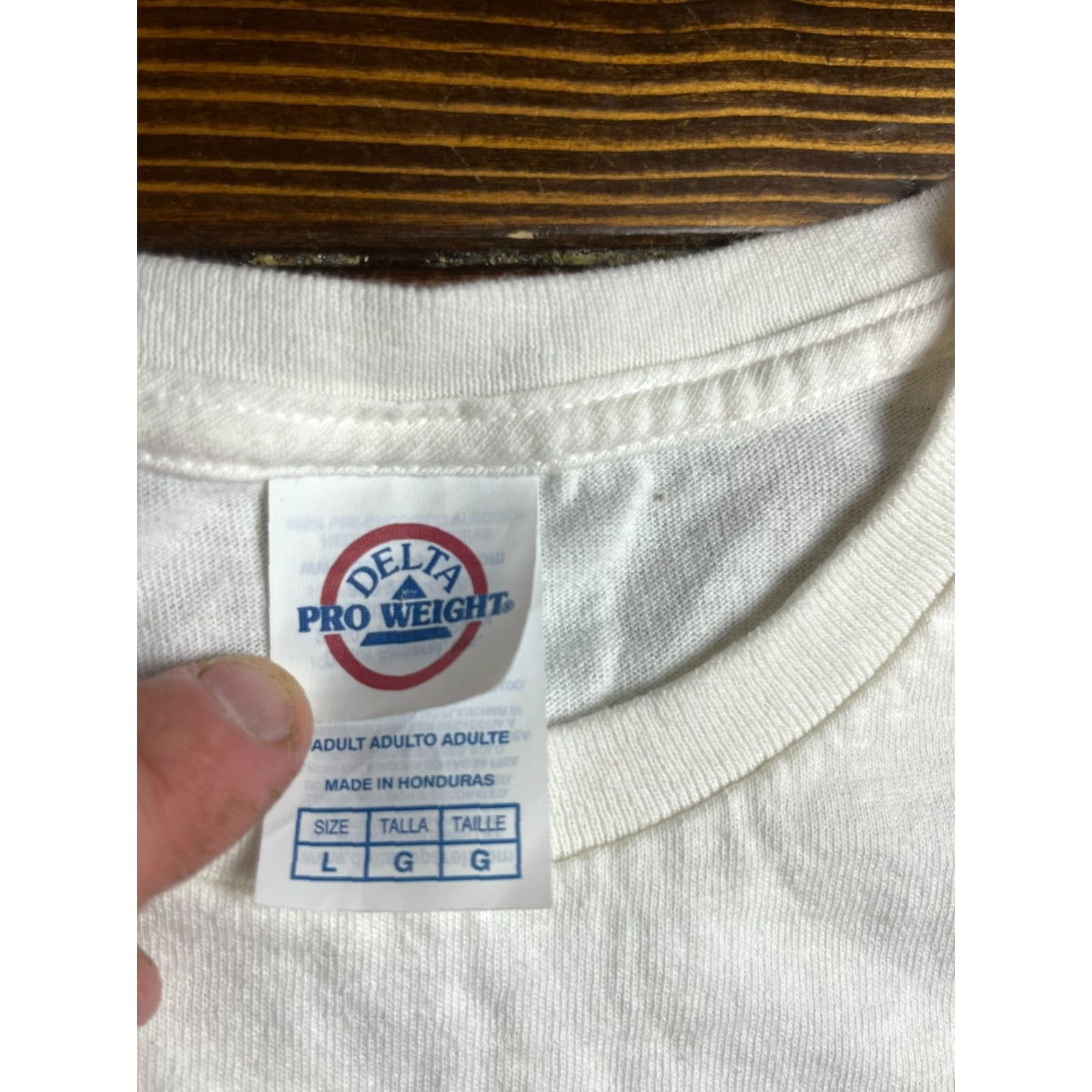 Vintage VINTAGE Delta Shirt, Women's Large, White, Looney Tunes Shirt - Women's Large White Looney Tunes Shirt (Delta) Size L / US 10 / IT 46 - 5 Thumbnail