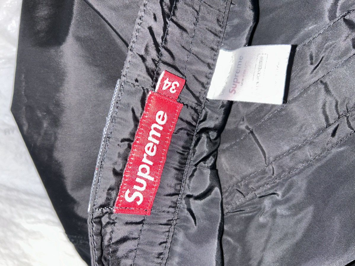 Supreme Supreme Wave Short SS11 size 34 Shorts Size US 34 / EU 50 - 5 Thumbnail