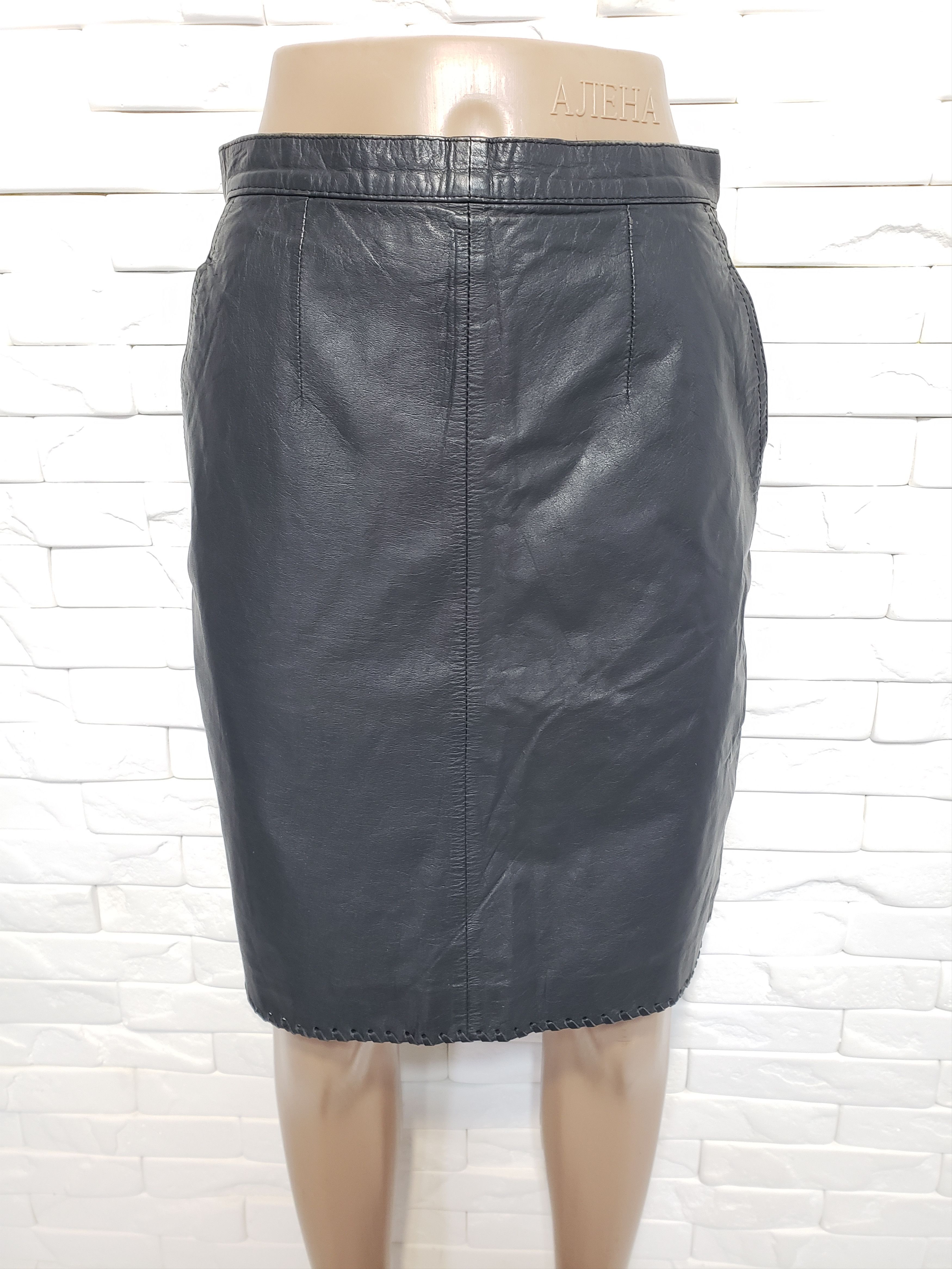 Genuine Leather Black leather skirt. Size 26" / US 2 / IT 38 - 2 Thumbnail