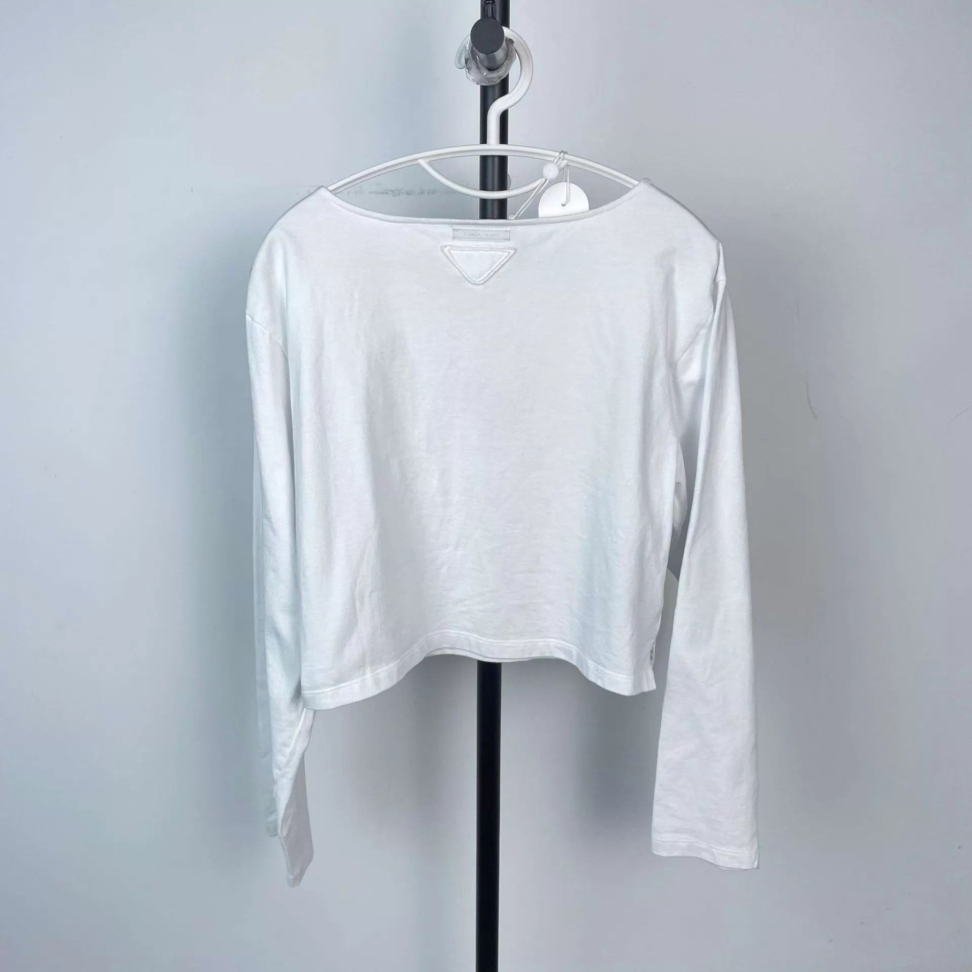 Prada Prada White Embossed Long Sleeve T-shirt Size XS / US 0-2 / IT 36-38 - 2 Thumbnail