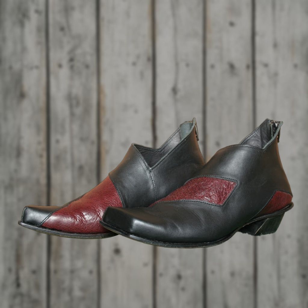 Area VINTAGE CYDWOQ Bootie Leather Black Burgundy 1" Heel Zip US 6 EUR 36 Womens Shoes Size US 6 / IT 36 - 1 Thumbnail