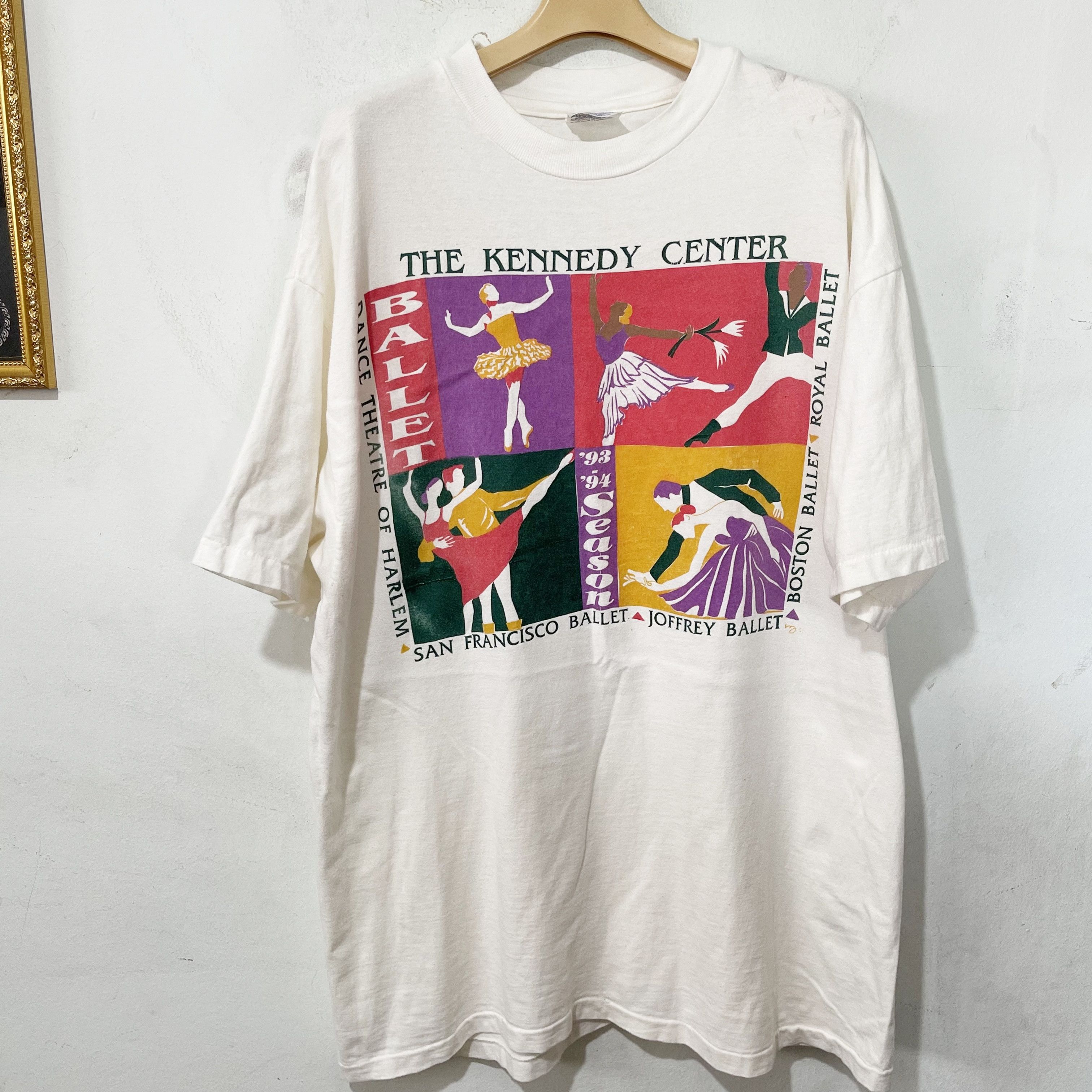 Vintage Vintage 1993 Kennedy Center Ballet T-Shirt Size US XL / EU 56 / 4 - 1 Thumbnail