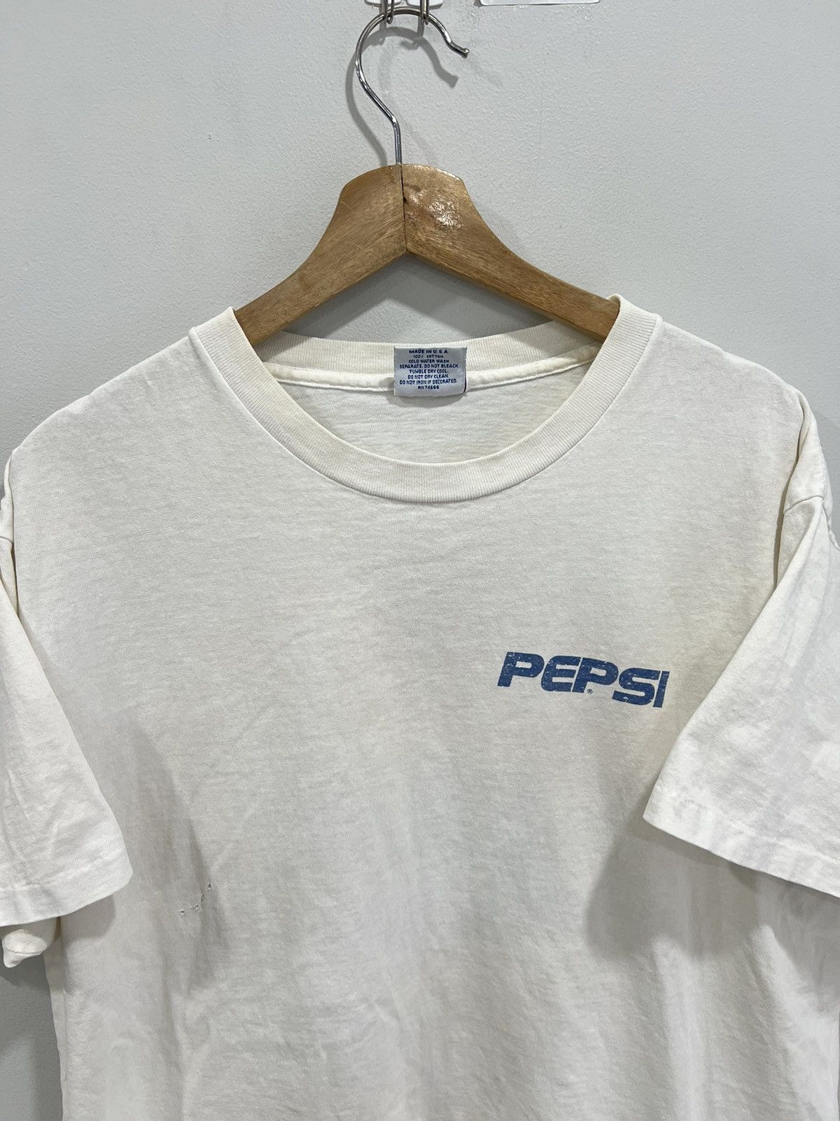 Vintage Vintage Pepsi Tee shirt promo Size US L / EU 52-54 / 3 - 3 Thumbnail